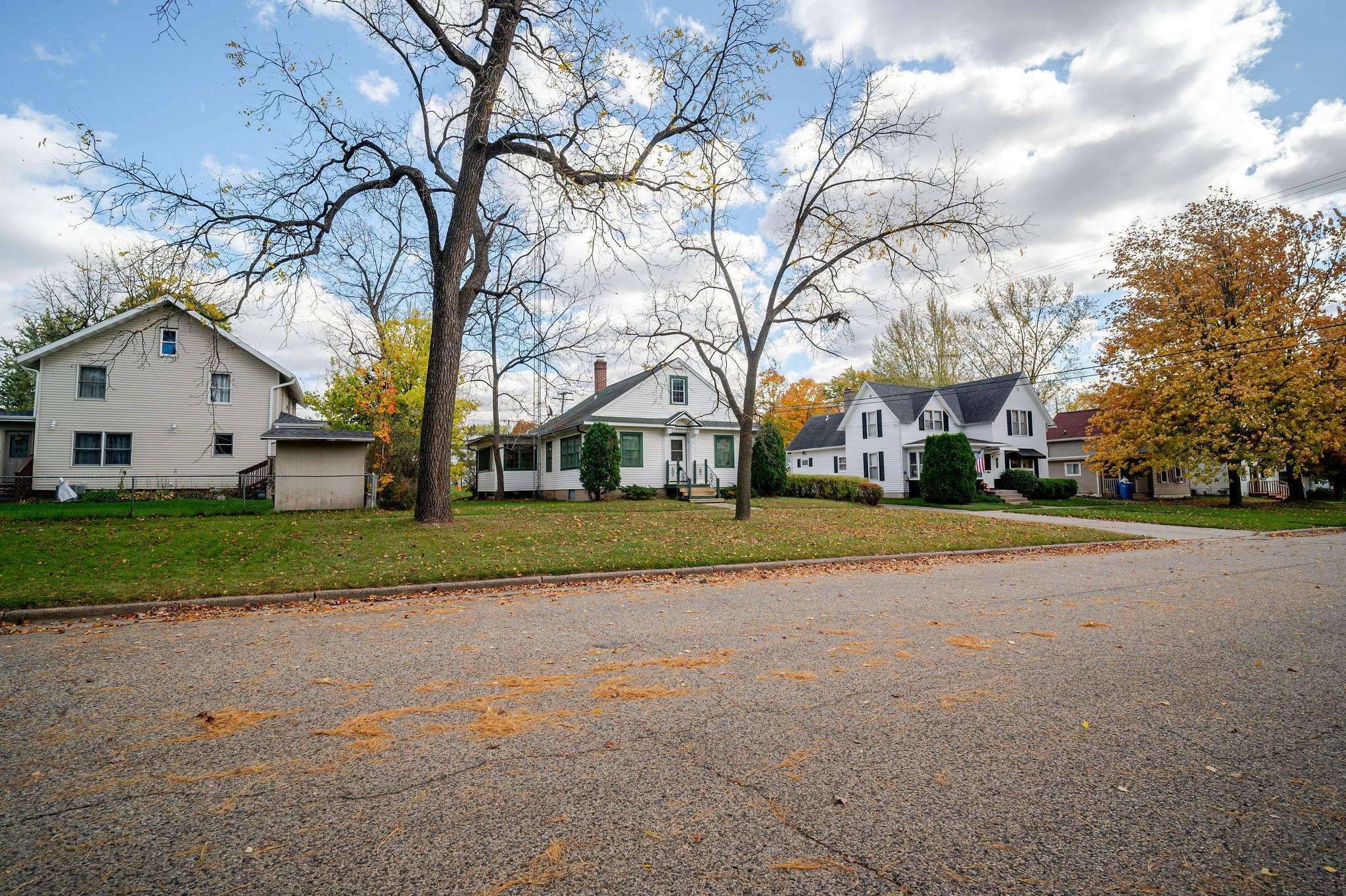 Wisconsin Dells, WI 53965,622 Bowman Road