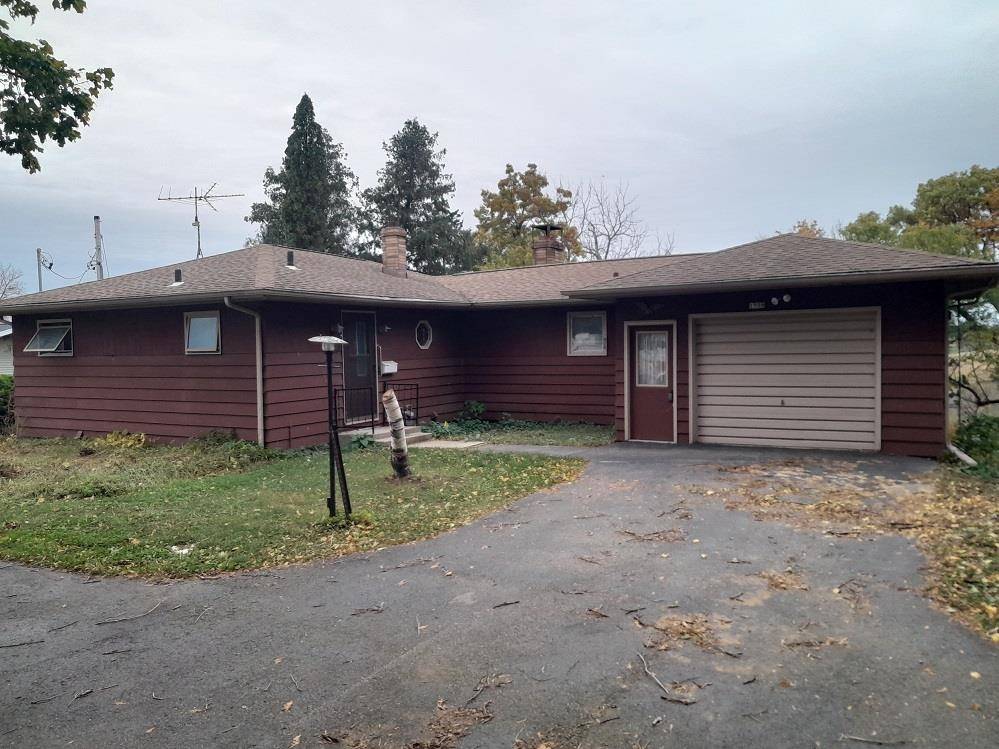 Platteville, WI 53818,1598 County Road B Road