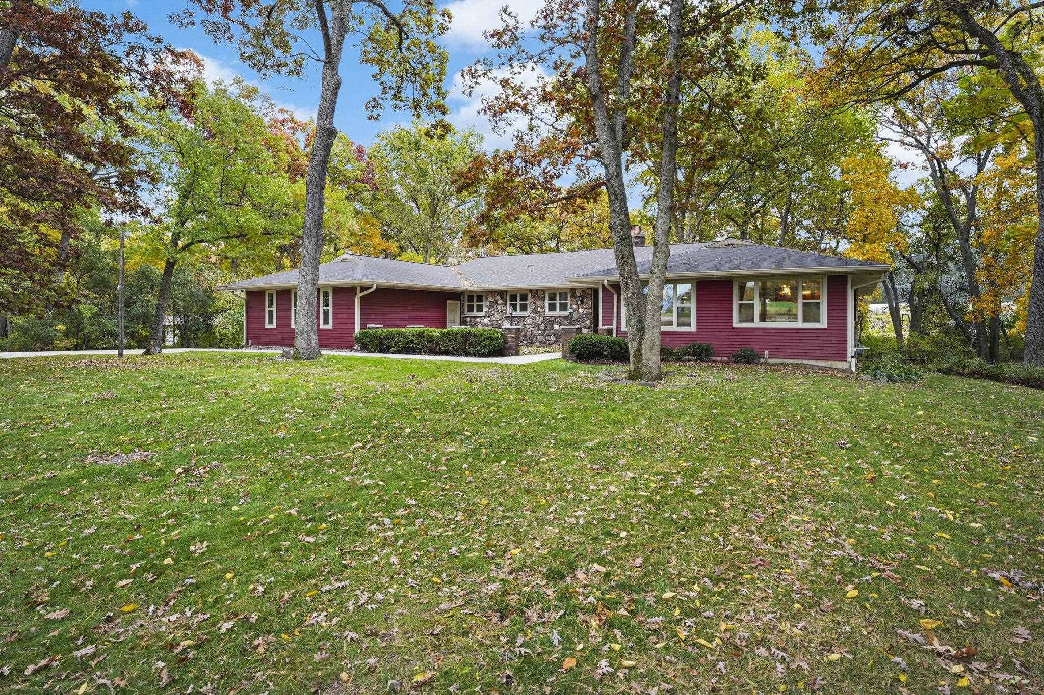 Sun Prairie, WI 53590,2945 Wyndwood Way