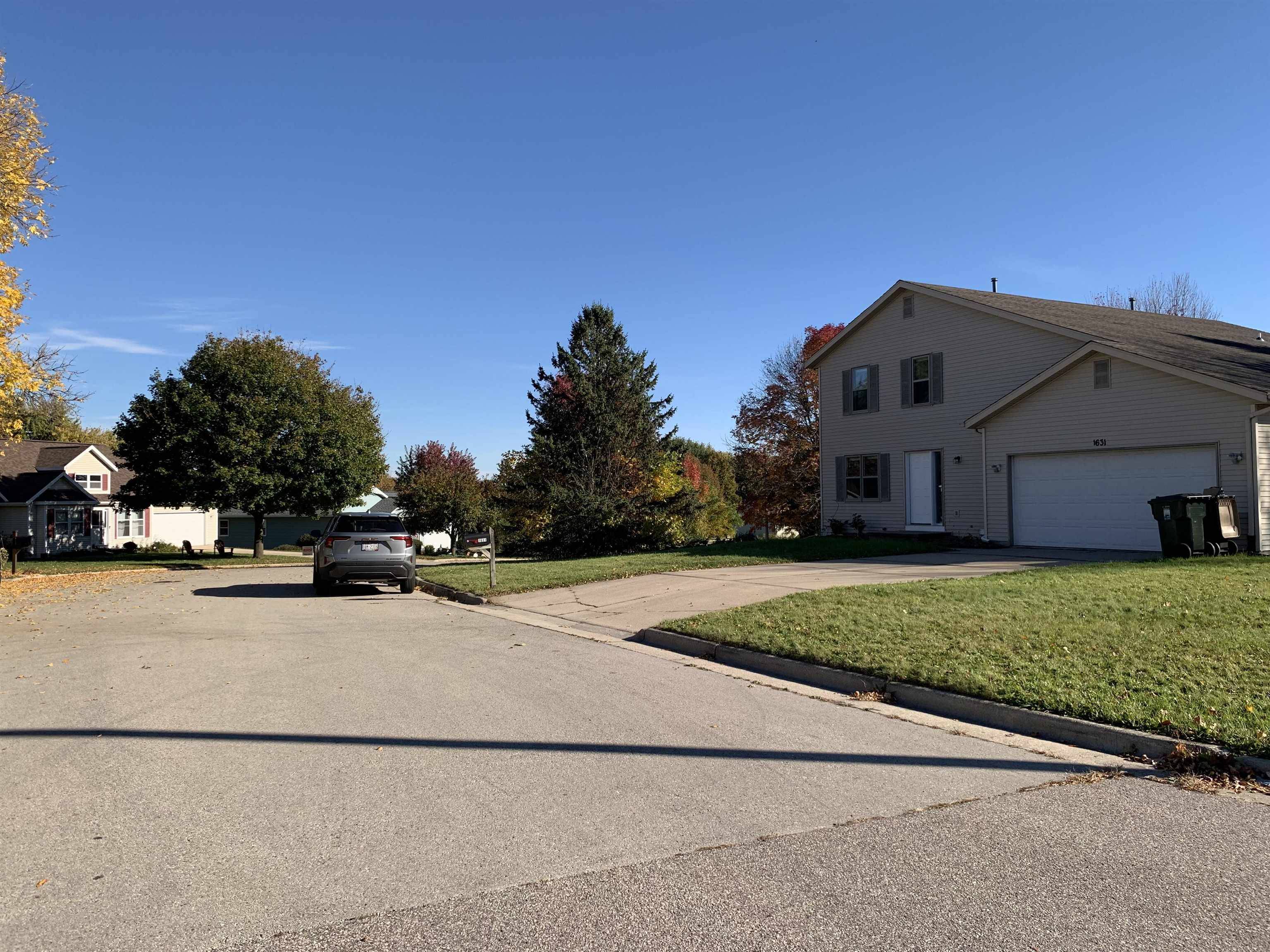 Sun Prairie, WI 53590,903 Clarmar Drive
