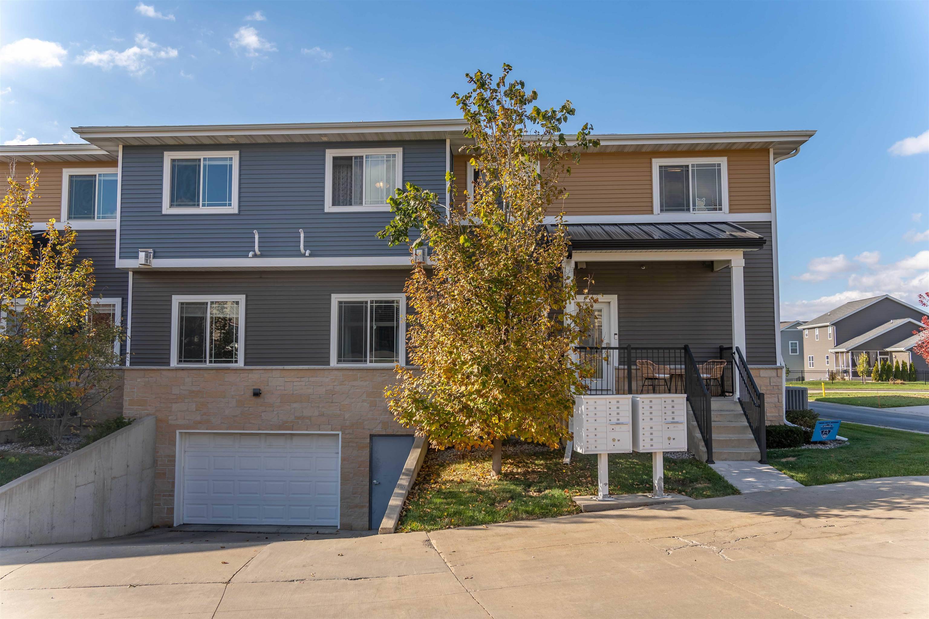 Sun Prairie, WI 53590-4704,1325 Bunker Hill Drive #3104
