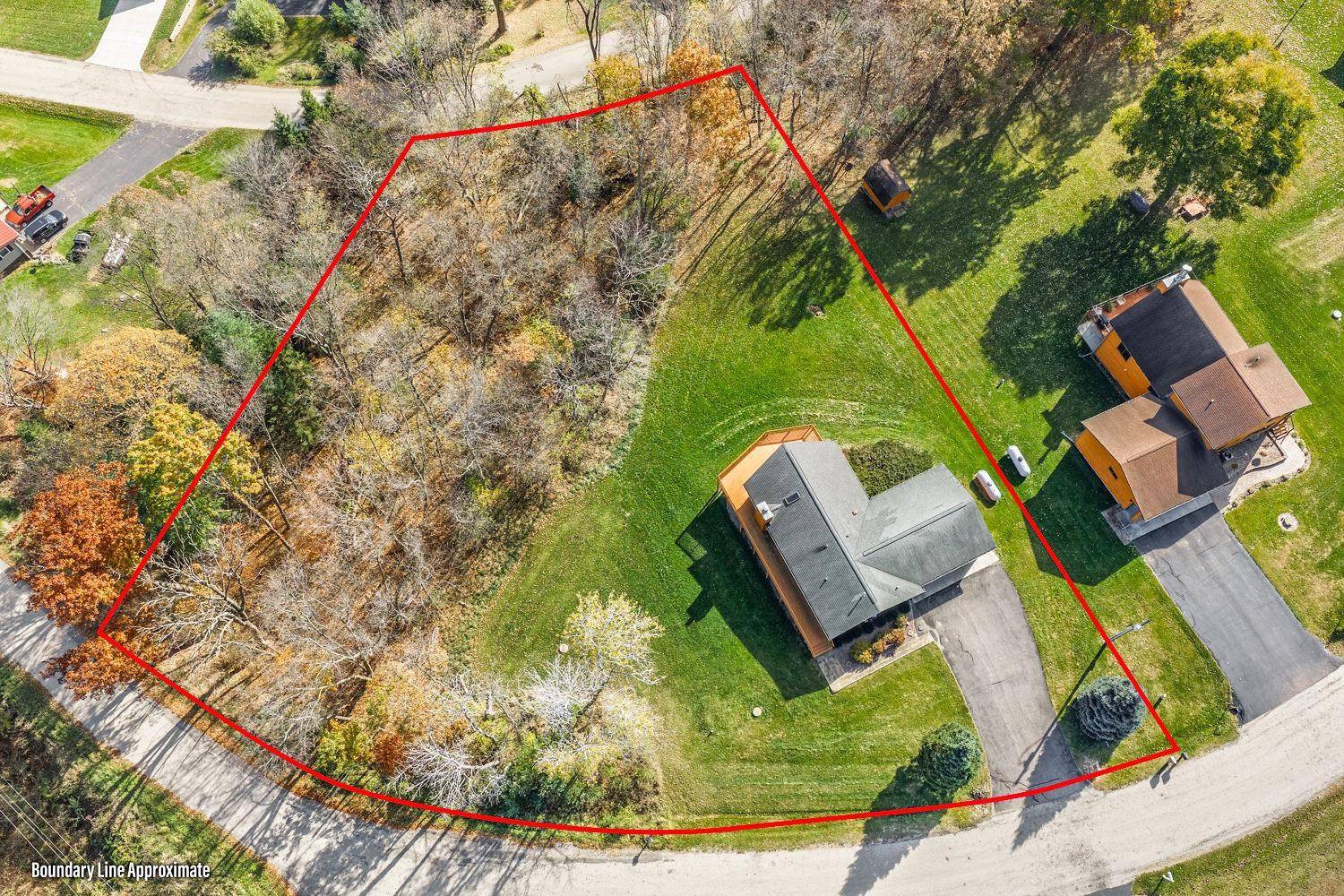 La Valle, WI 53941,E4437 Loon Court