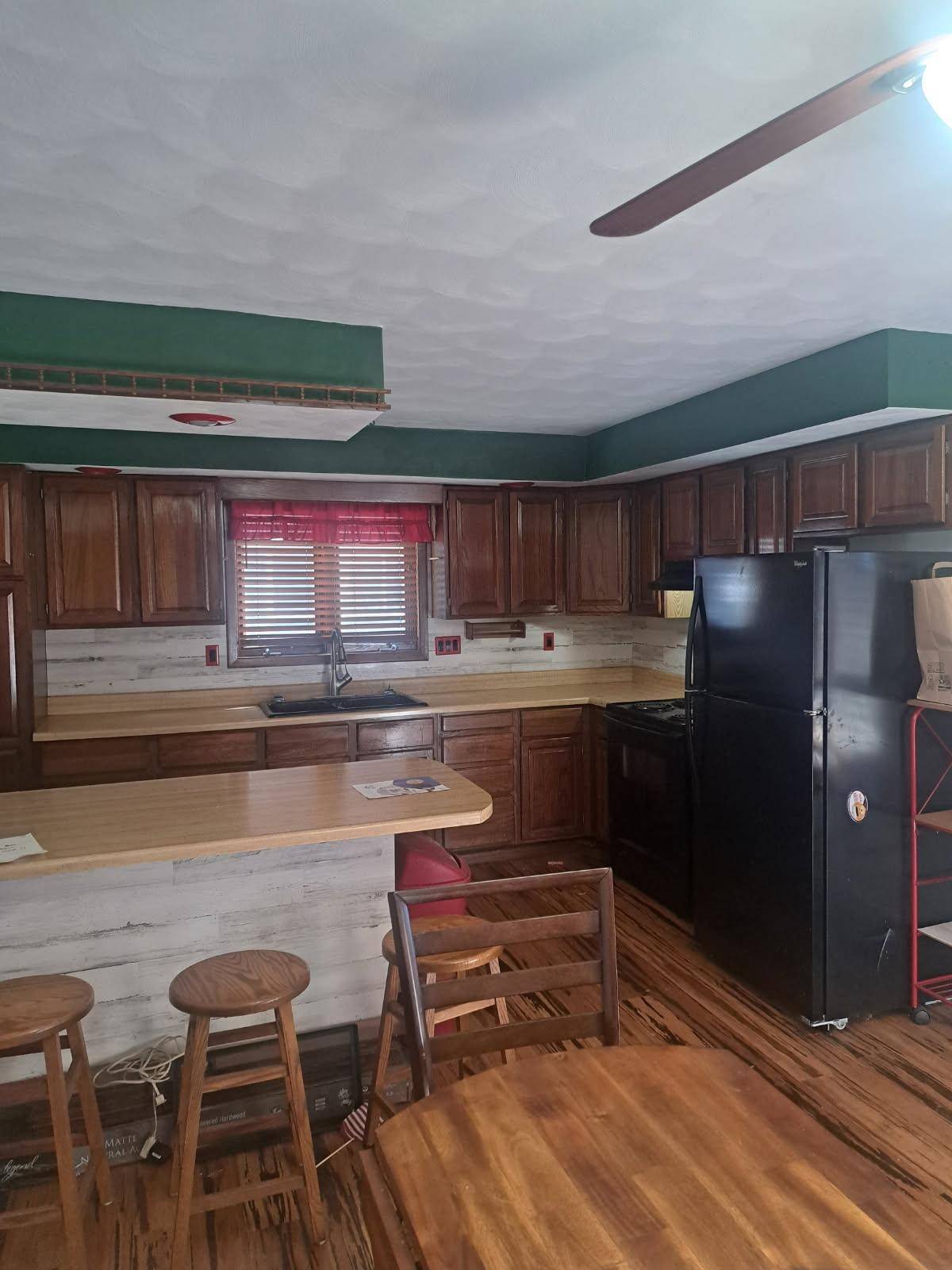 Monticello, WI 53570,660 E Lake Avenue