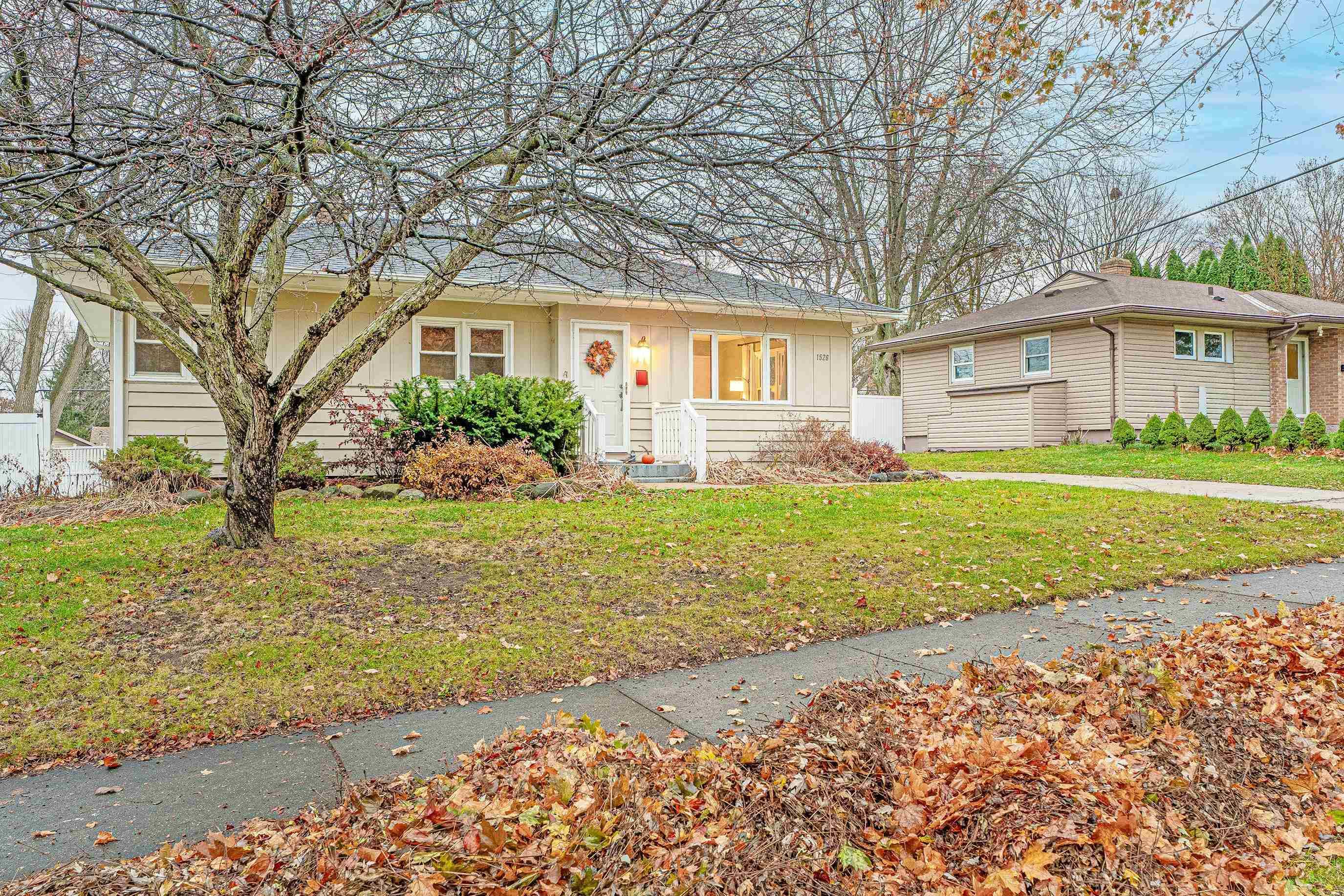 Madison, WI 53704,1526 ARIZONA Pass