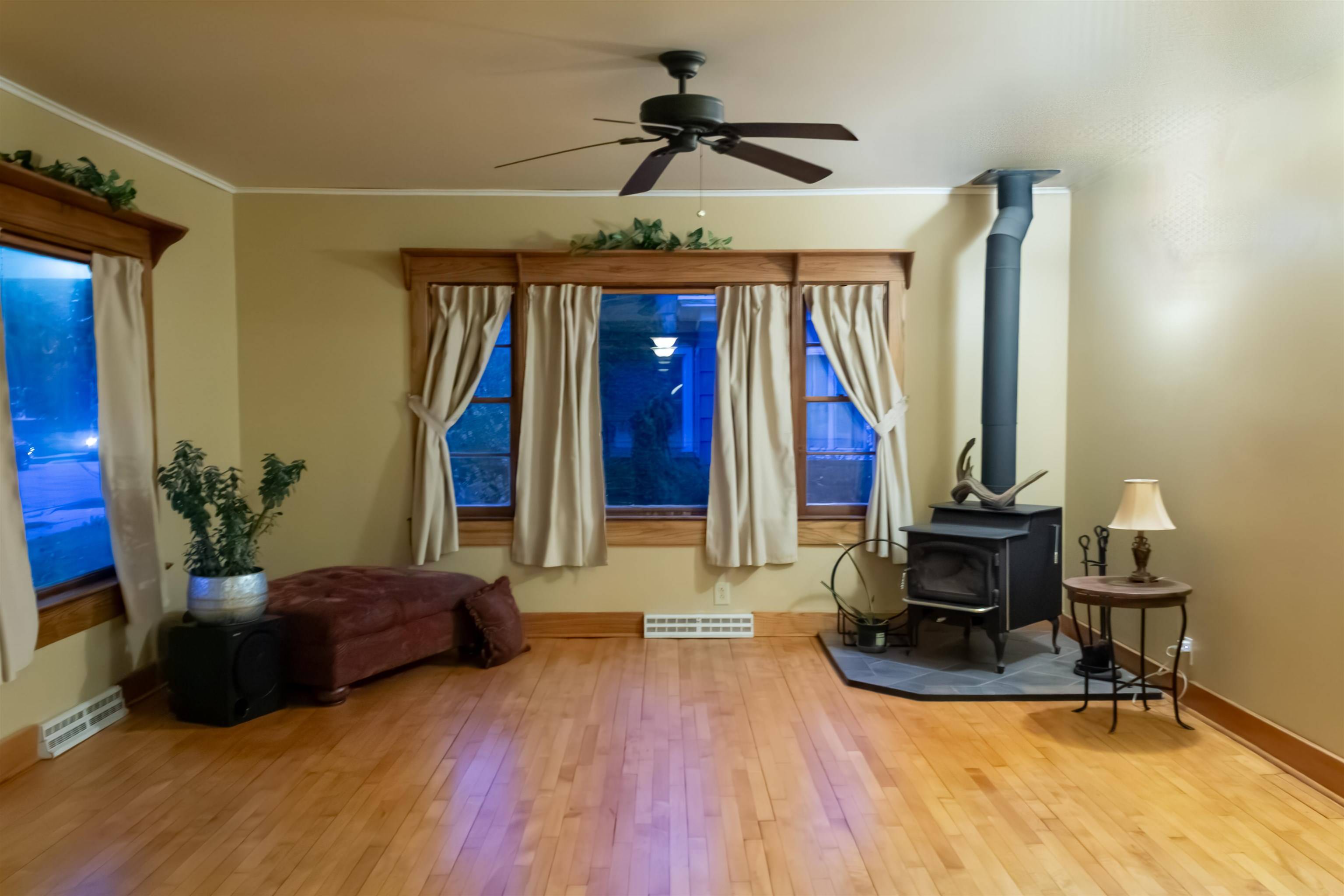 Menasha, WI 54952,409 2nd Street