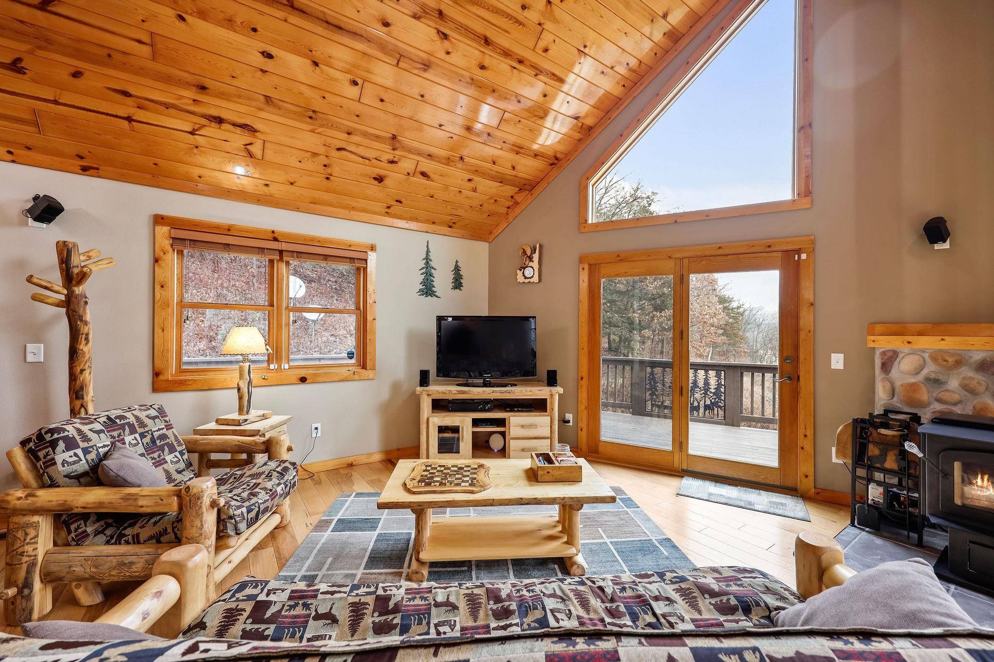 Dodgeville, WI 53533,4050 County Road Y