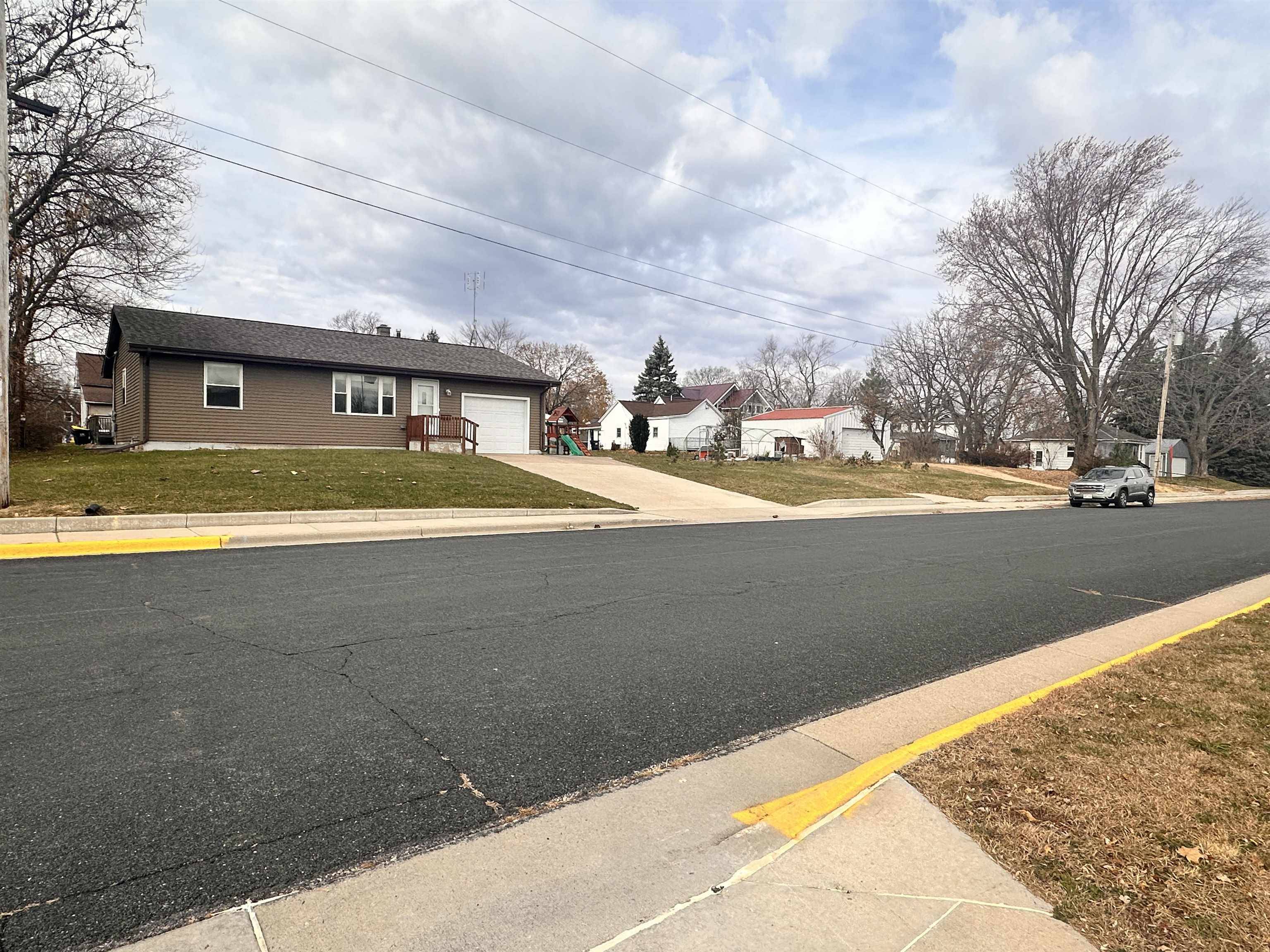 Mauston, WI 53948,333 S Hickory Street