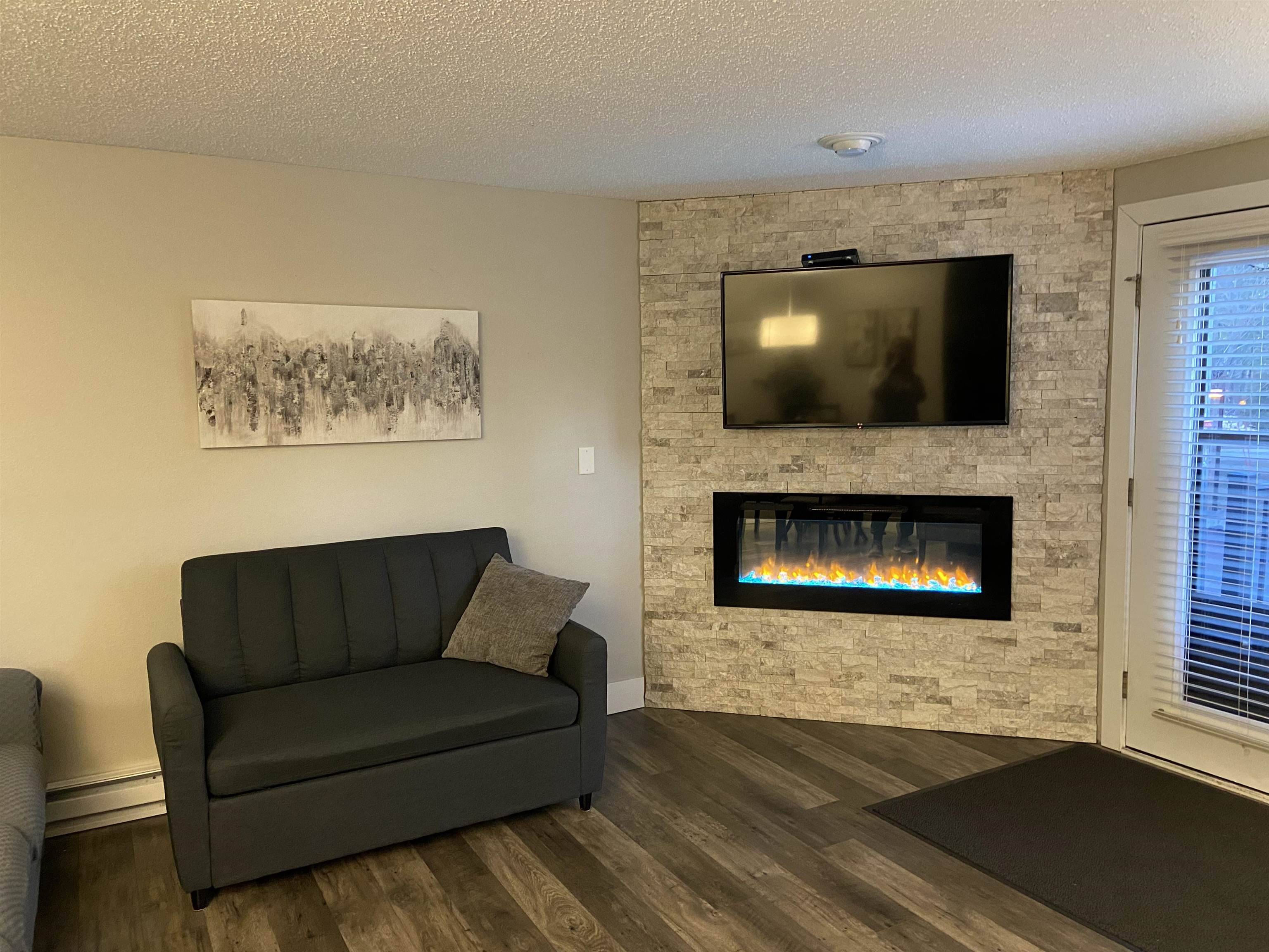 Wisconsin Dells, WI 53965,1093 Canyon Road #406