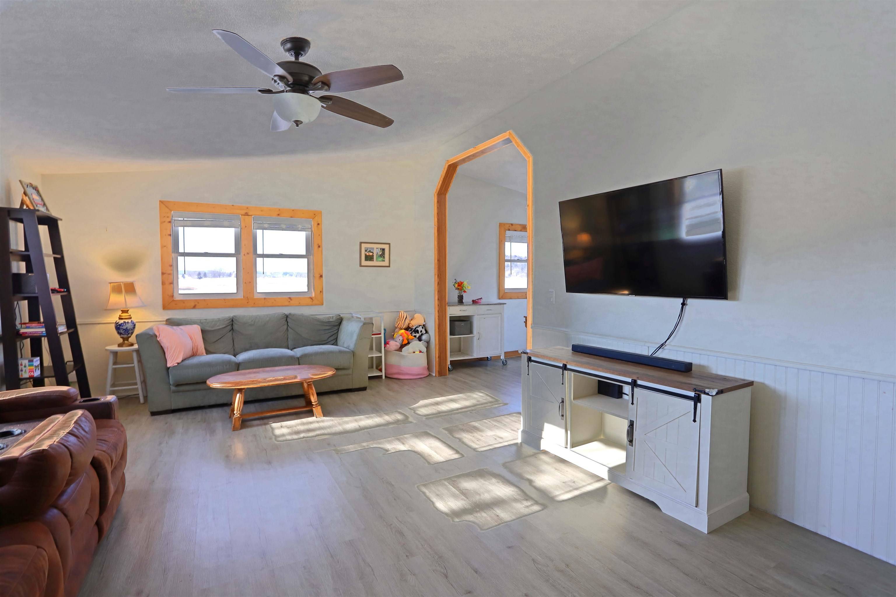 Mauston, WI 53948,N3211 County Road G