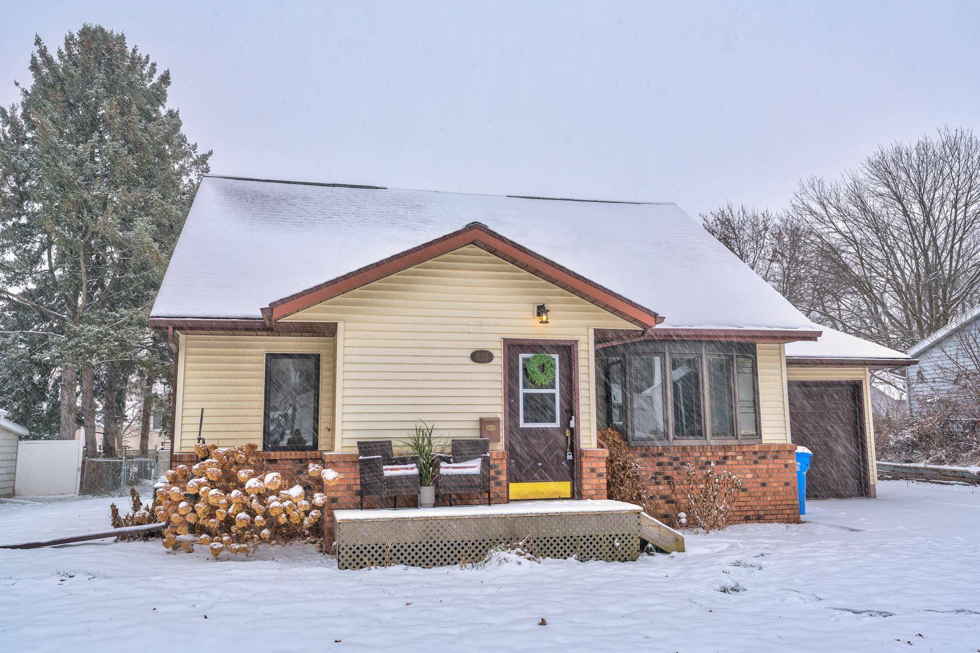 Columbus, WI 53925,623 Hamilton Street