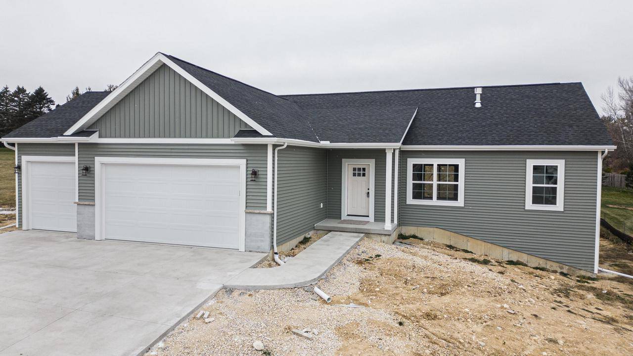 Theresa, WI 53091,203 Edgewater Court