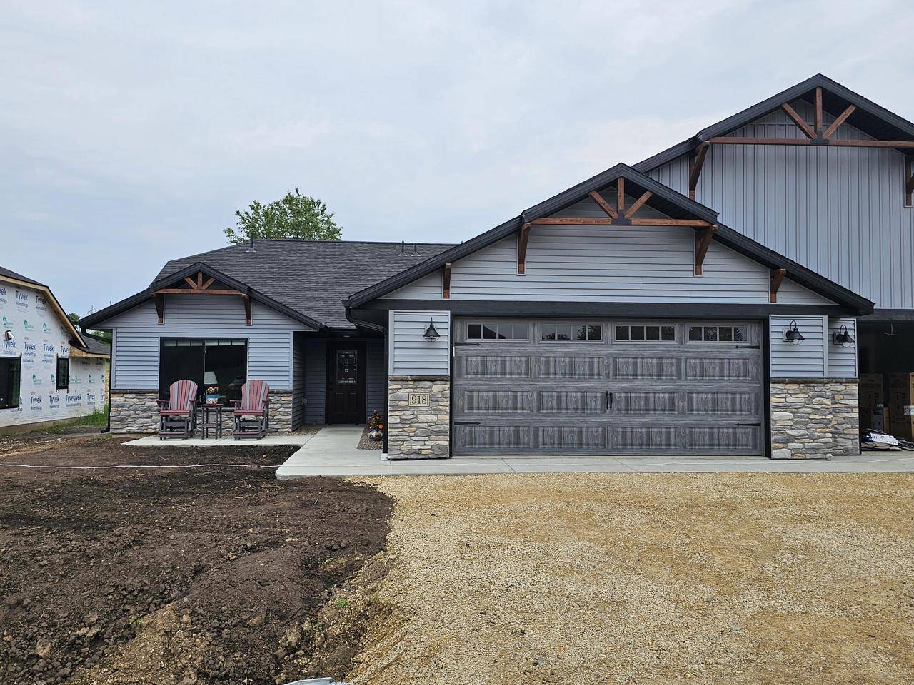 Viroqua, WI 54665,918 Silverthorne Drive