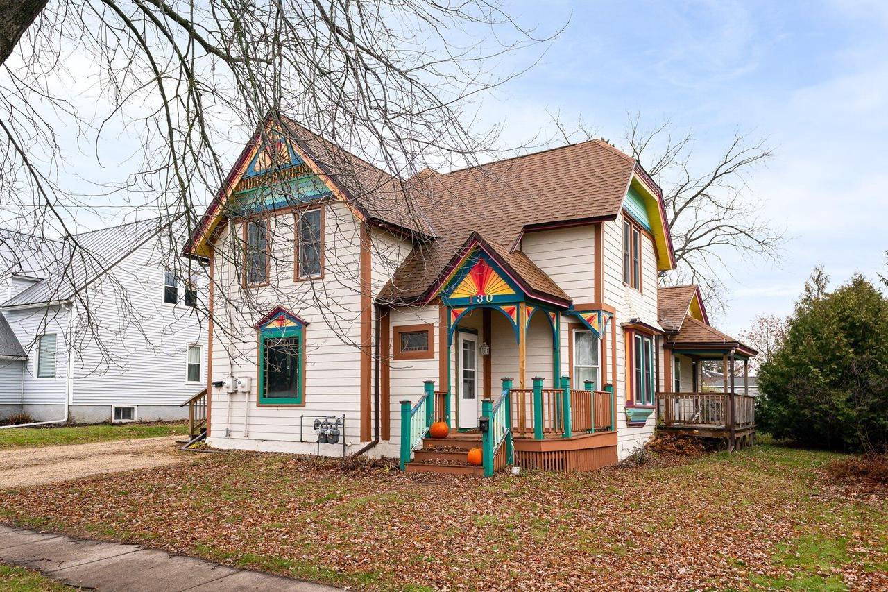 Viroqua, WI 54665,130 W Maple Street