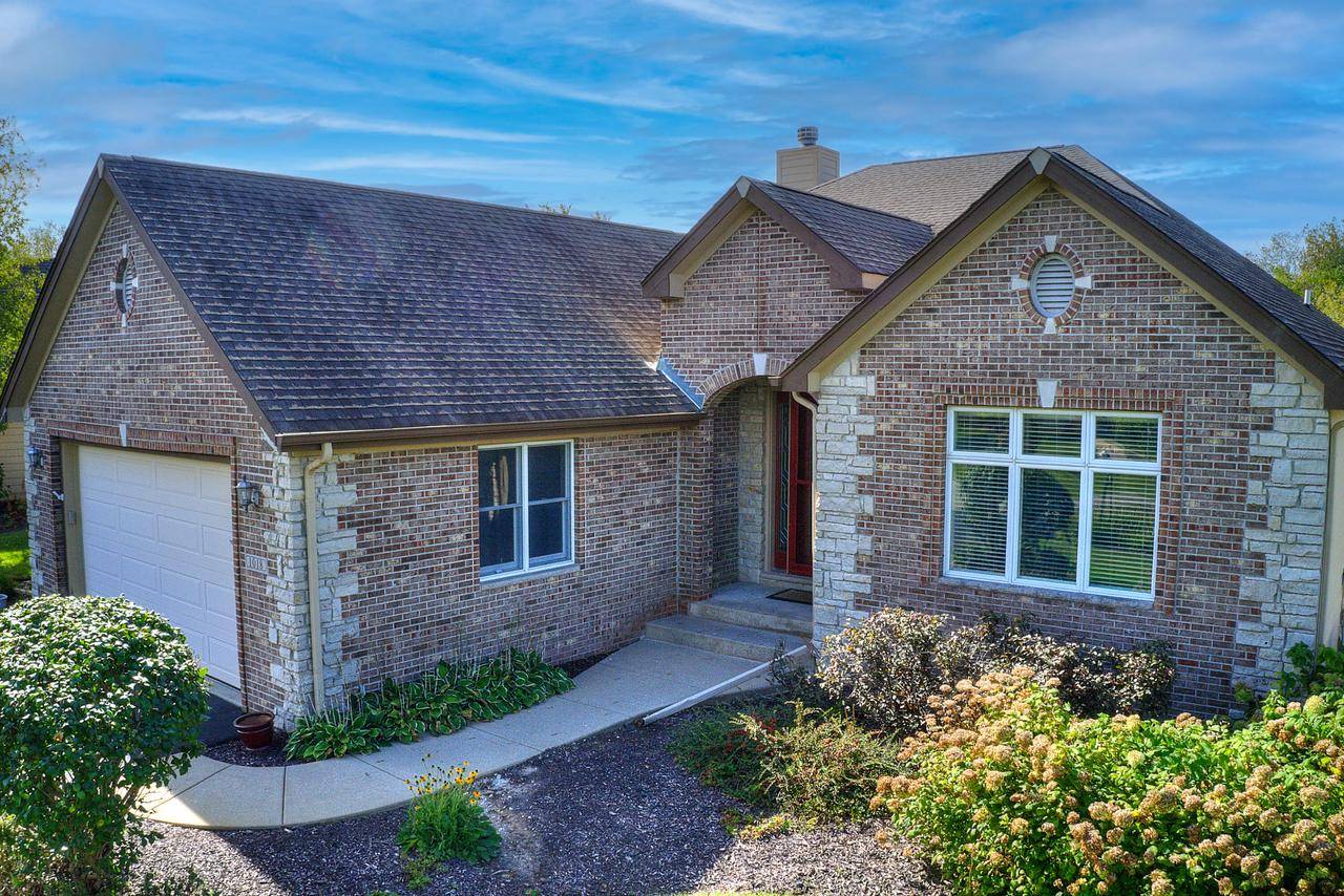 Lake Geneva, WI 53147,1018 Links Road #52-17