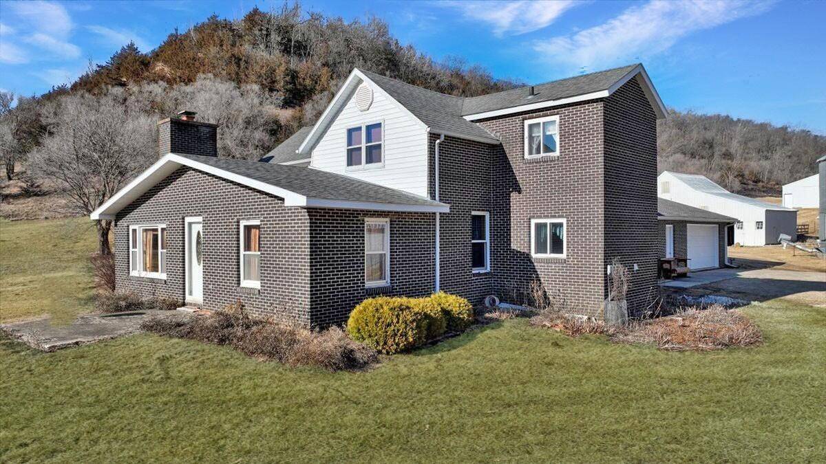Boscobel, WI 53805,16884 County Road S