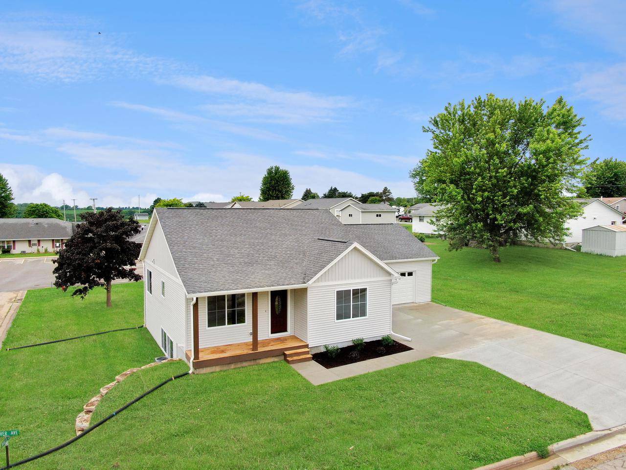 Cashton, WI 54619,1301 Silver Avenue