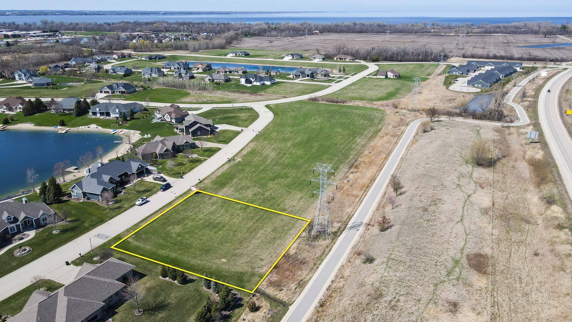 Fond Du Lac, WI 54935,1194 SPRING LAKE Drive