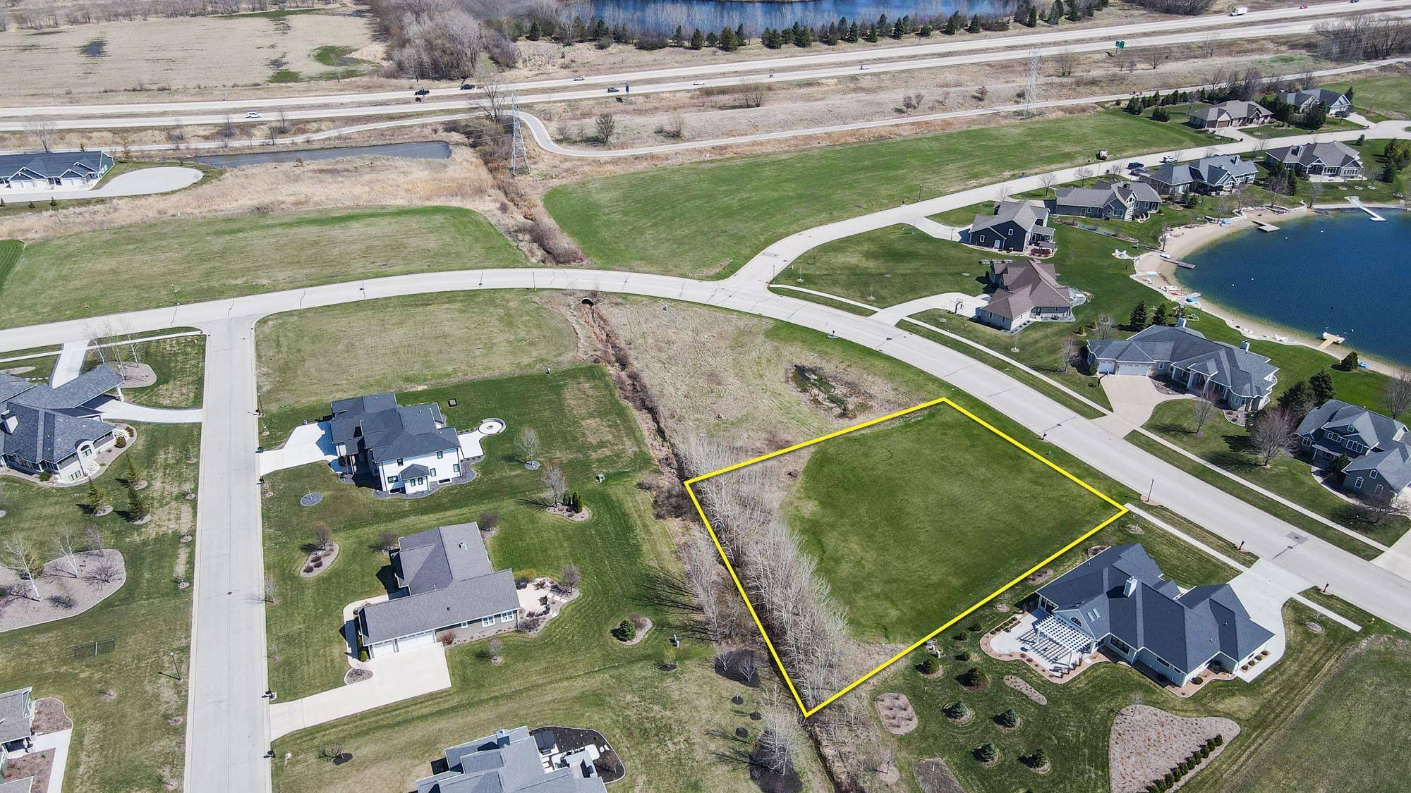 Fond Du Lac, WI 54935,448 N COUNTRY Lane