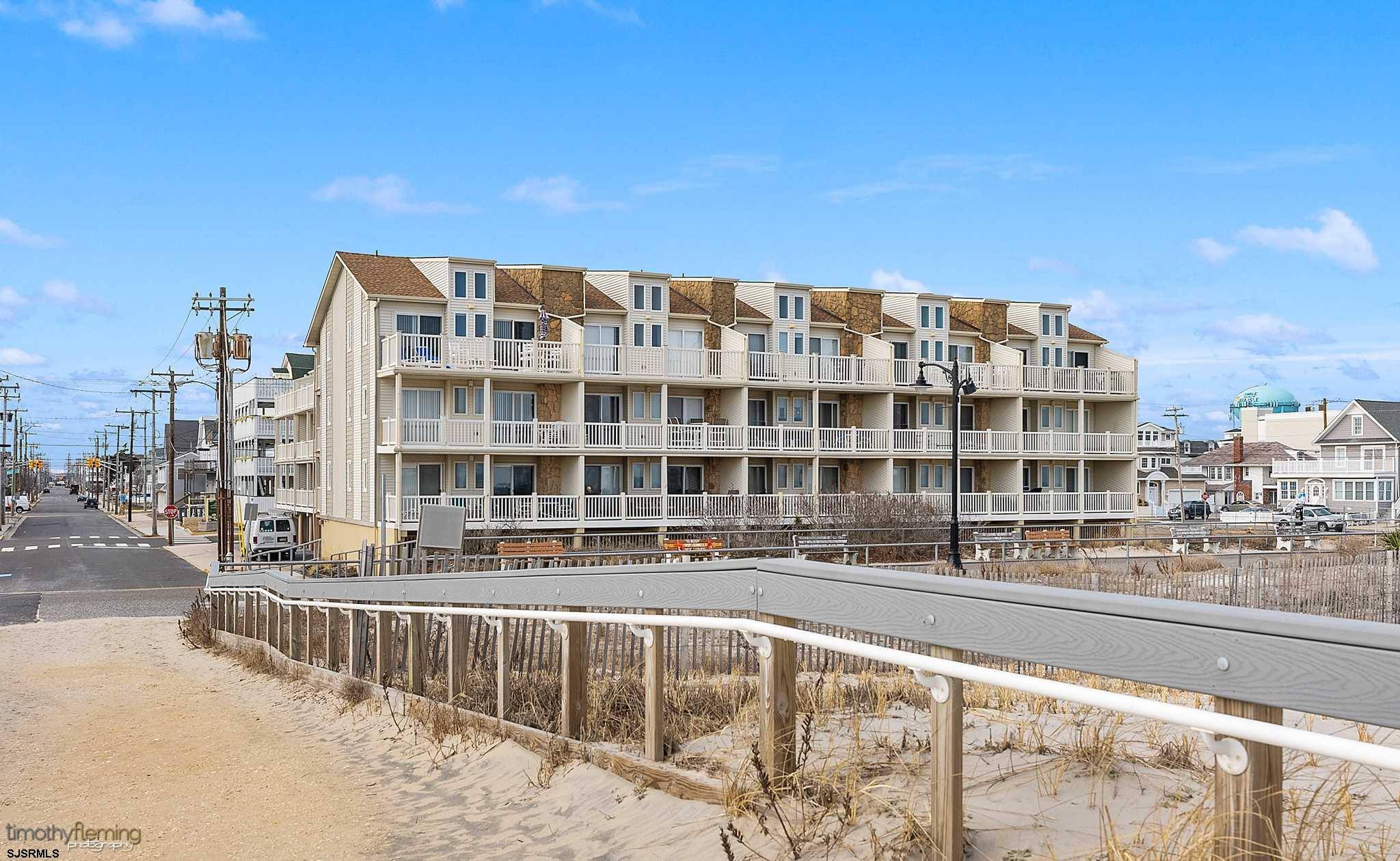 Sea Isle City, NJ 08243,9 44th St #206