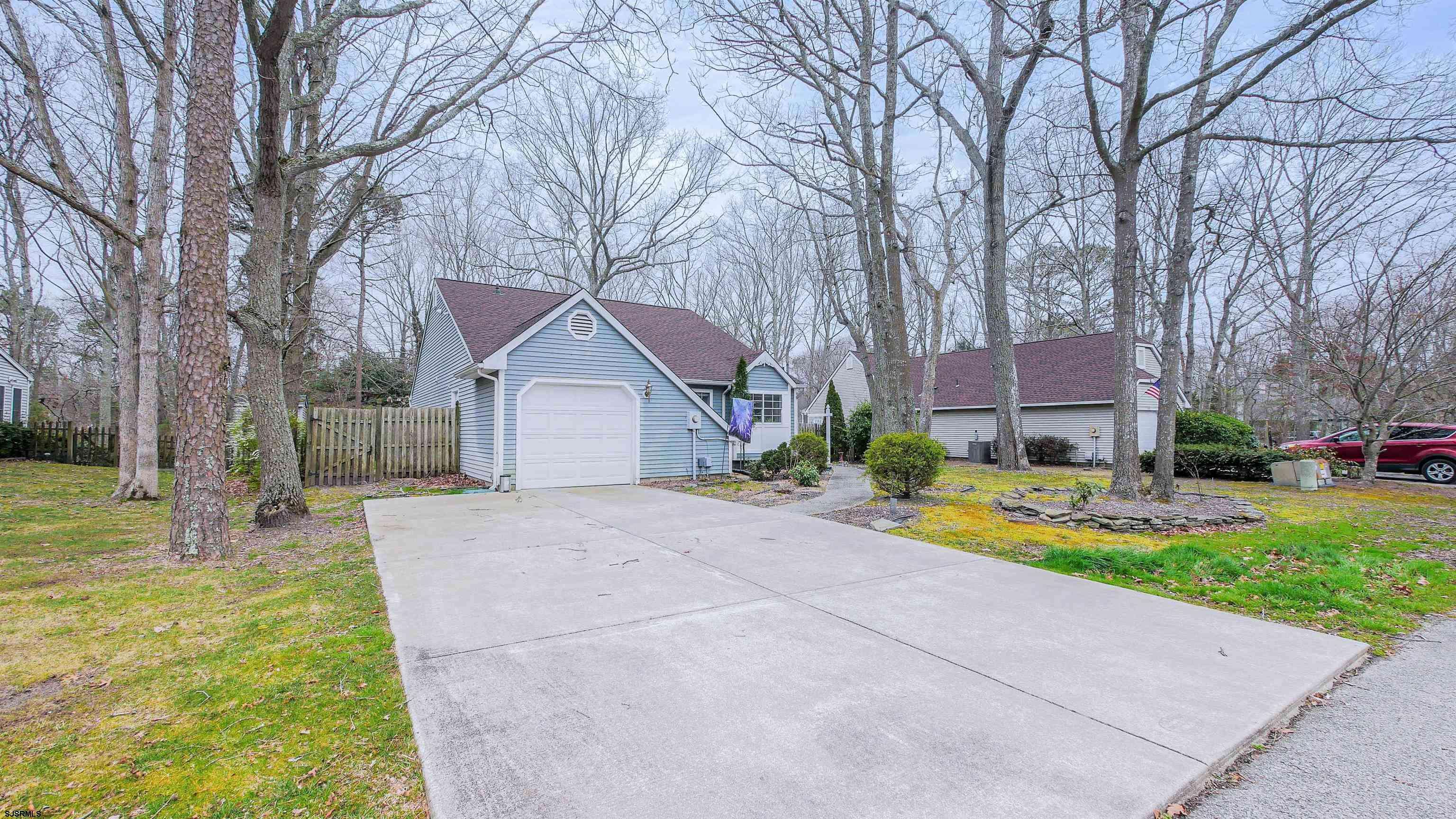 Smithville, NJ 08205,702 Falcon Crest Ct