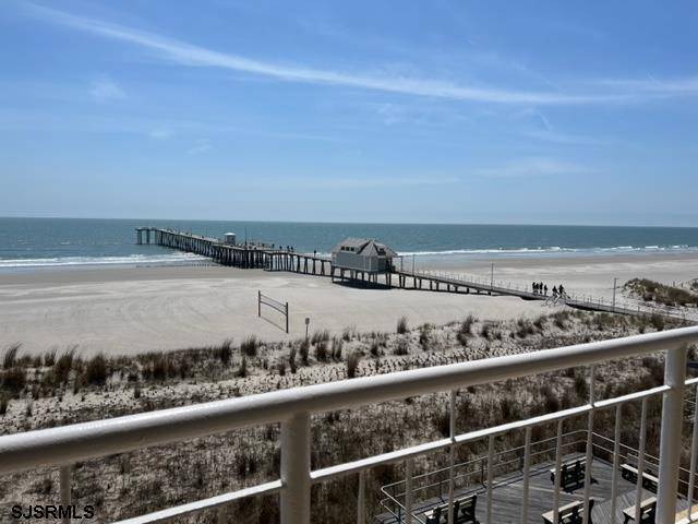 Ventnor, NJ 08406,6100 Boardwalk #318