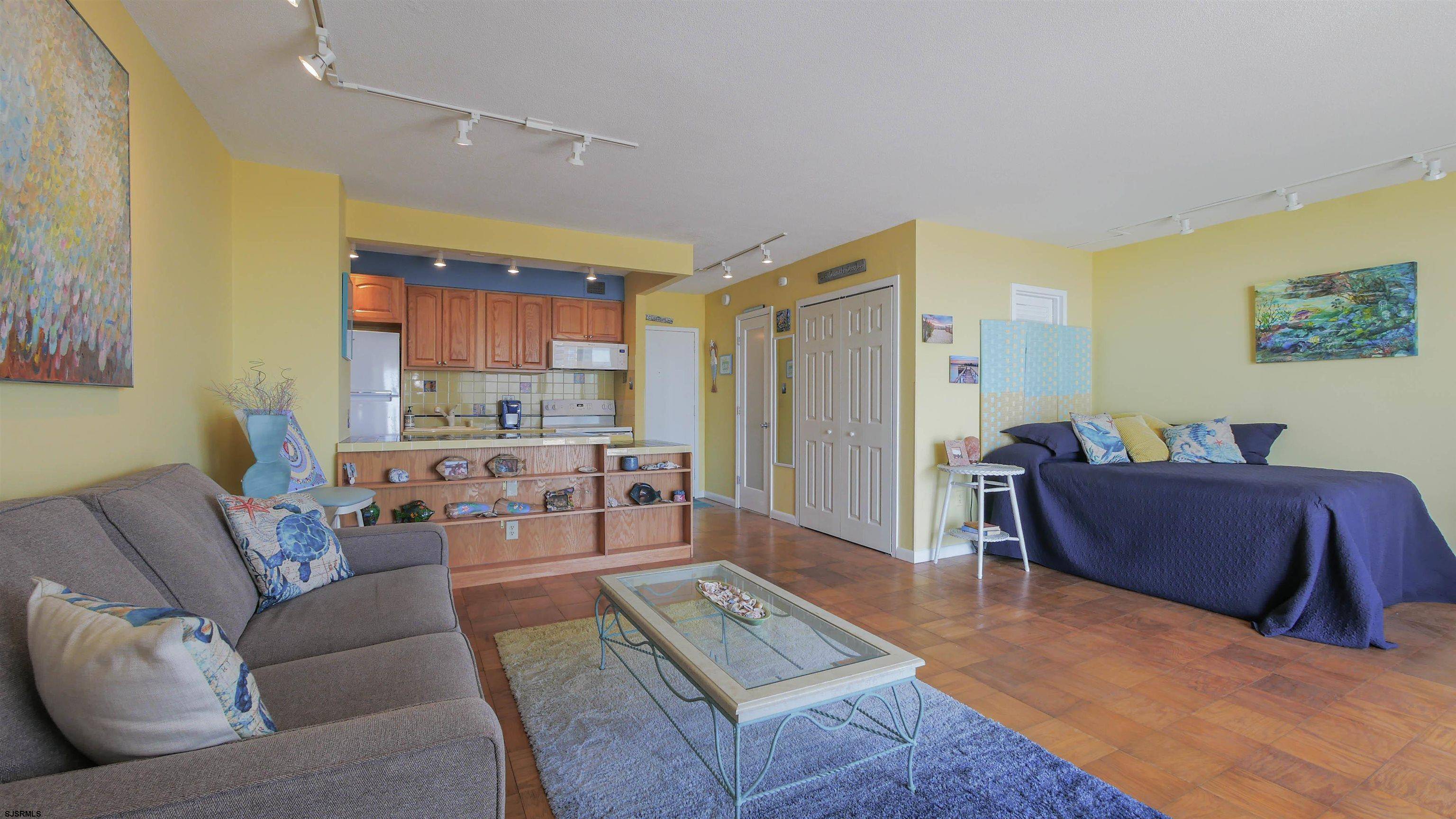 Ventnor, NJ 08406,4800 Boardwalk #708