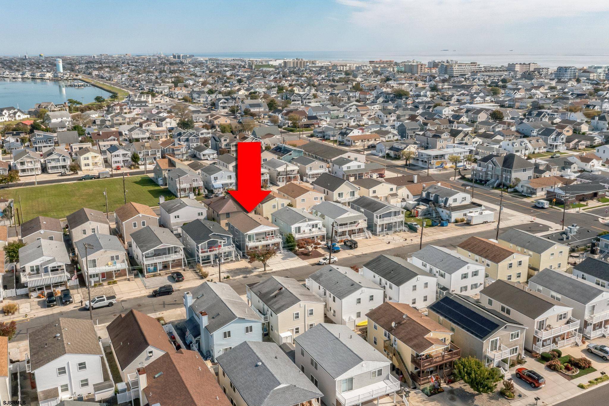 Wildwood Crest, NJ 08260,111 W Hollywood #A