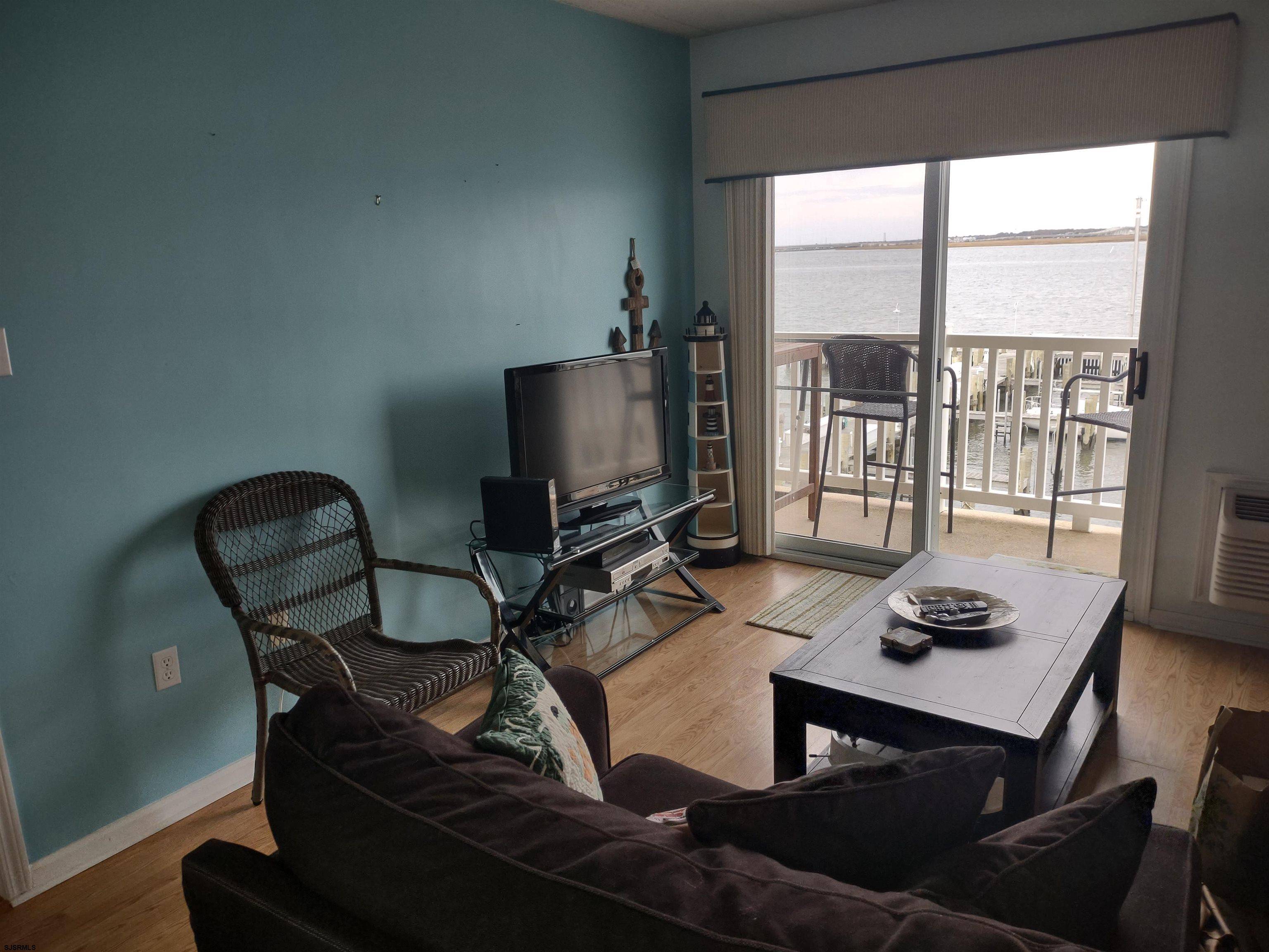 Ocean City, NJ 08226,200 Bay #303