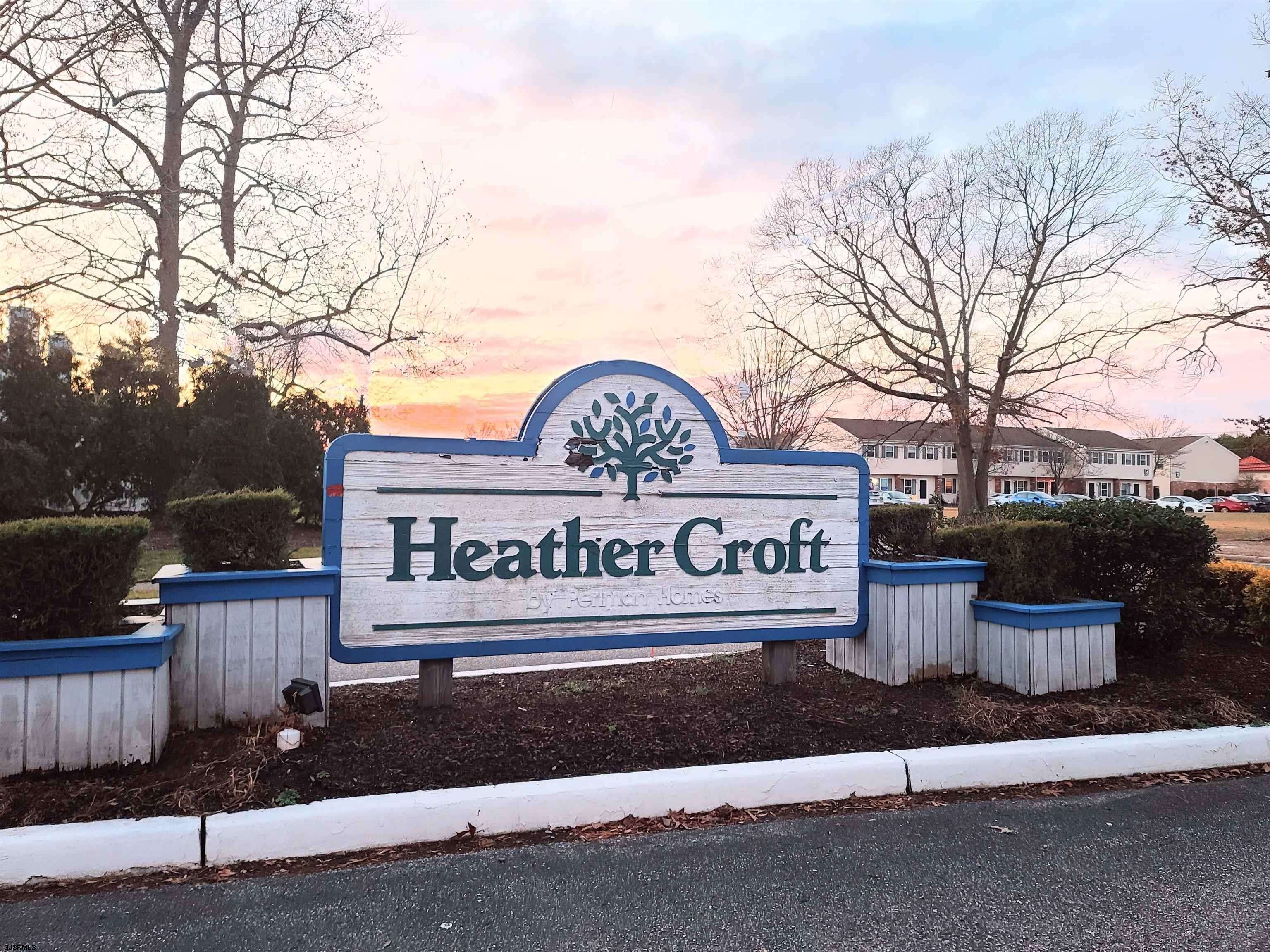 Egg Harbor Township, NJ 08234,333 Heather Croft #333