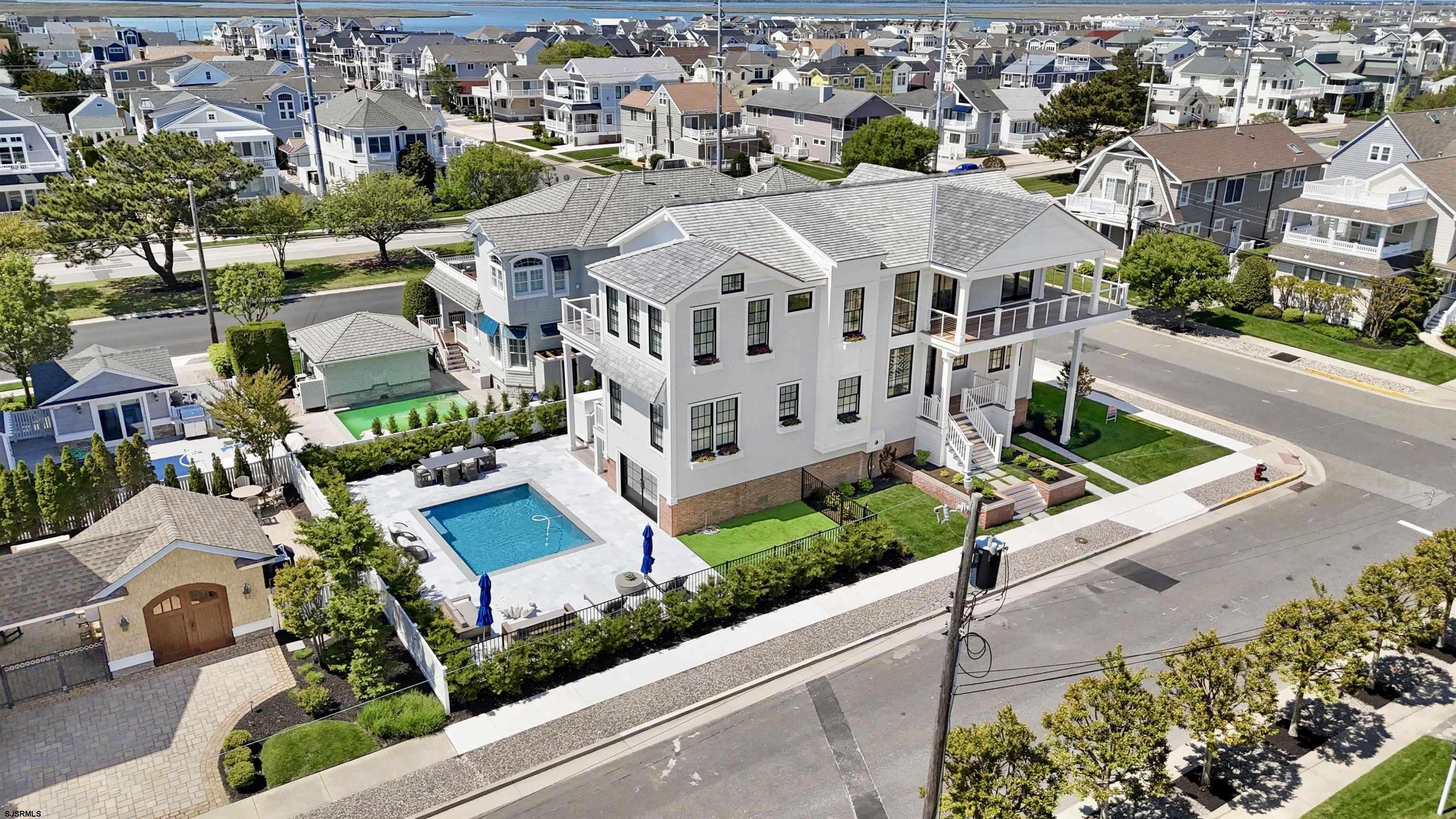Stone Harbor, NJ 08247,8601 Pennsylvania Ave