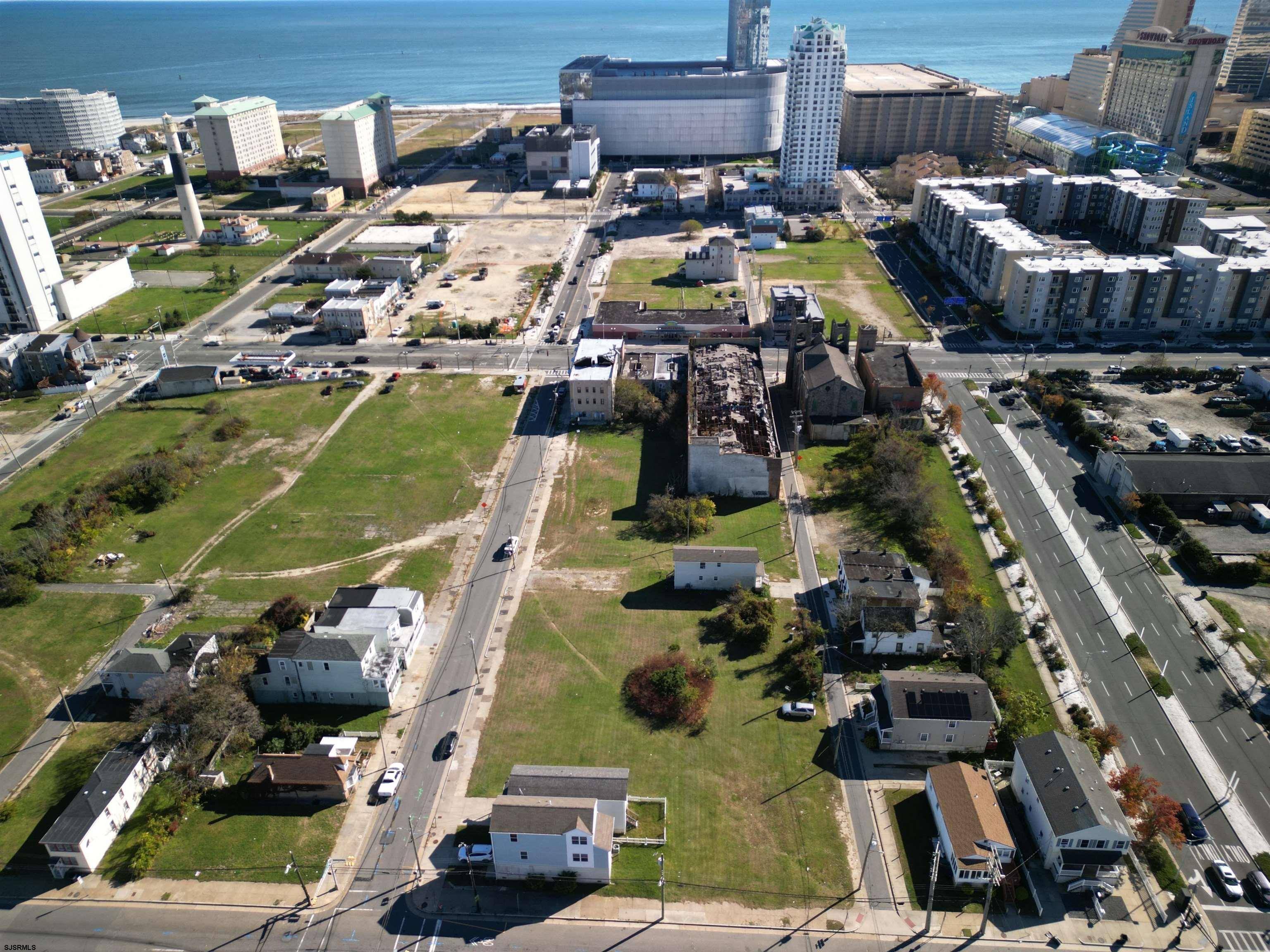 Atlantic City, NJ 08401,33 N Congress Ave