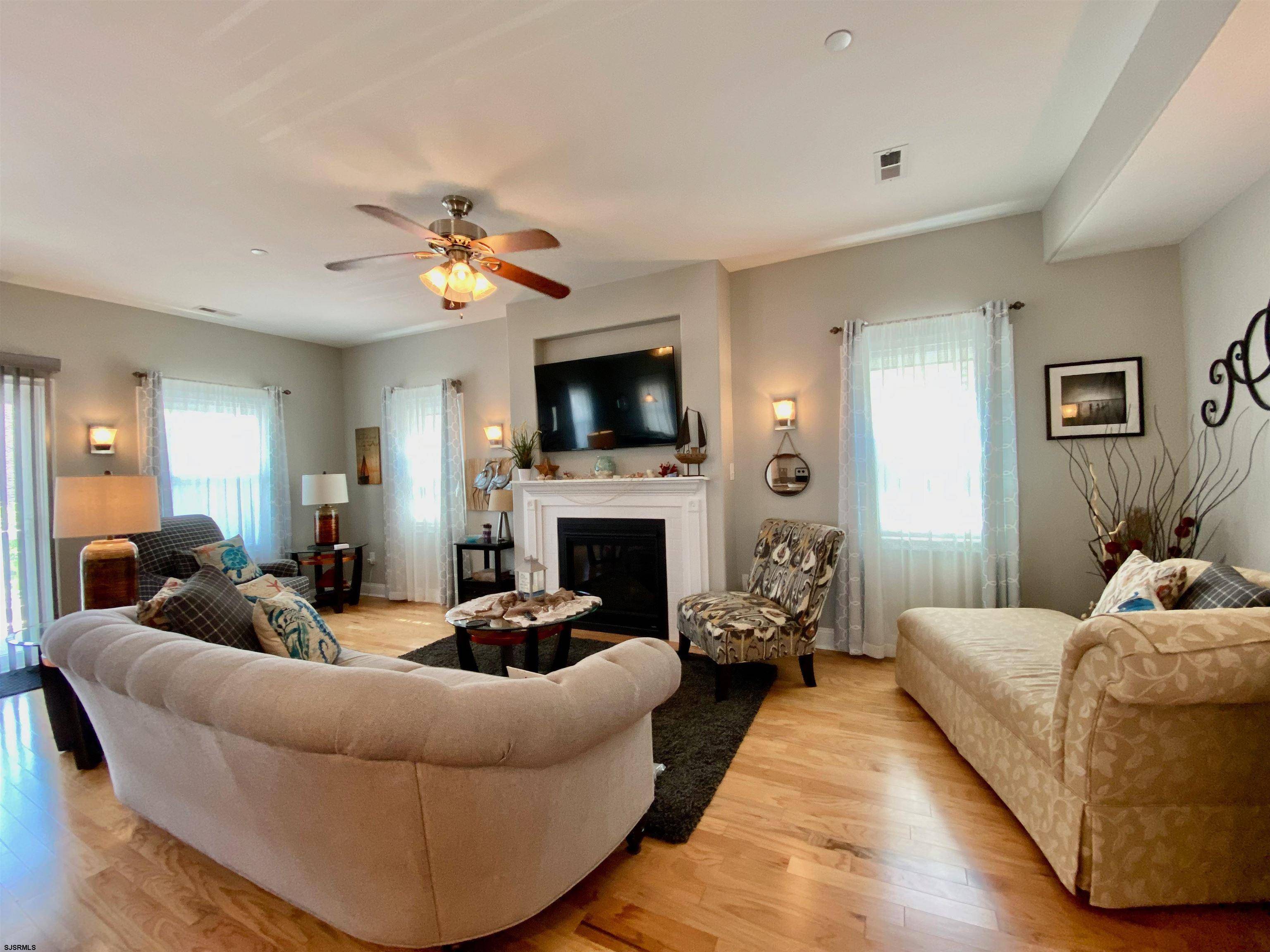 Ocean City, NJ 08226,636 West #2