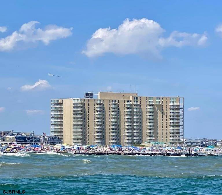 Ocean City, NJ 08226,322 Boardwalk # 1104