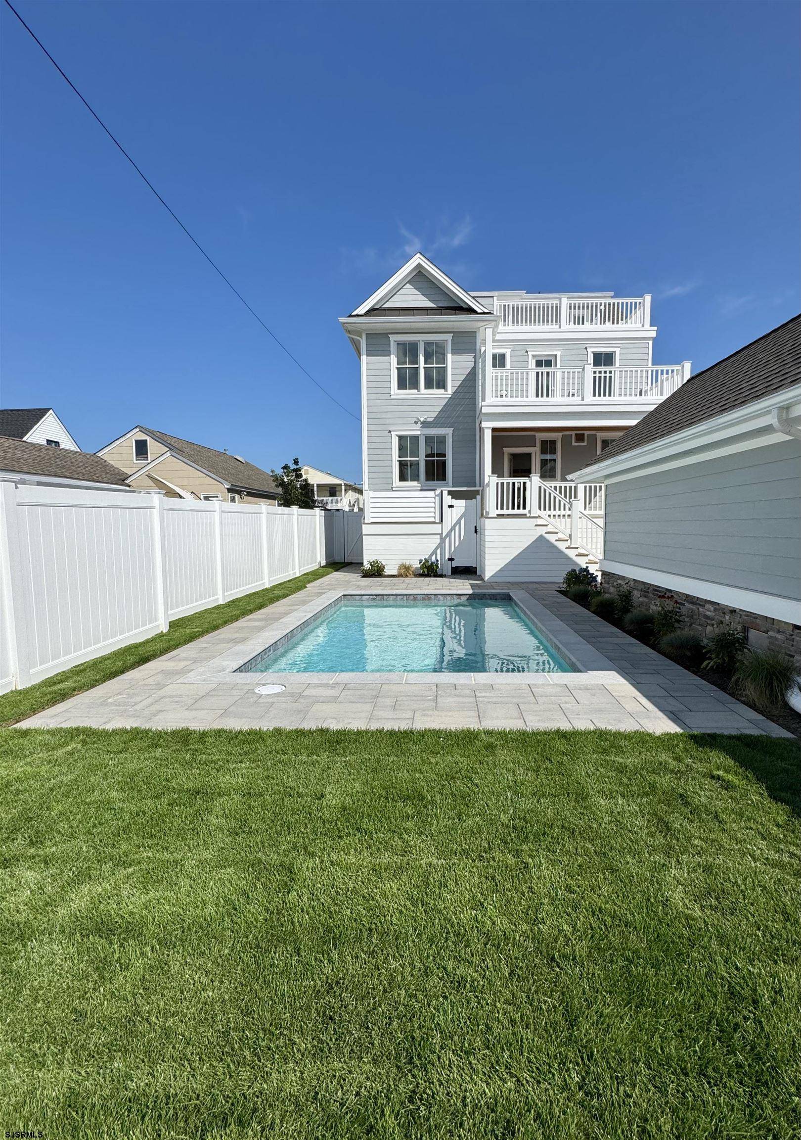 Ocean City, NJ 08226-4241,140 Simpson Ave
