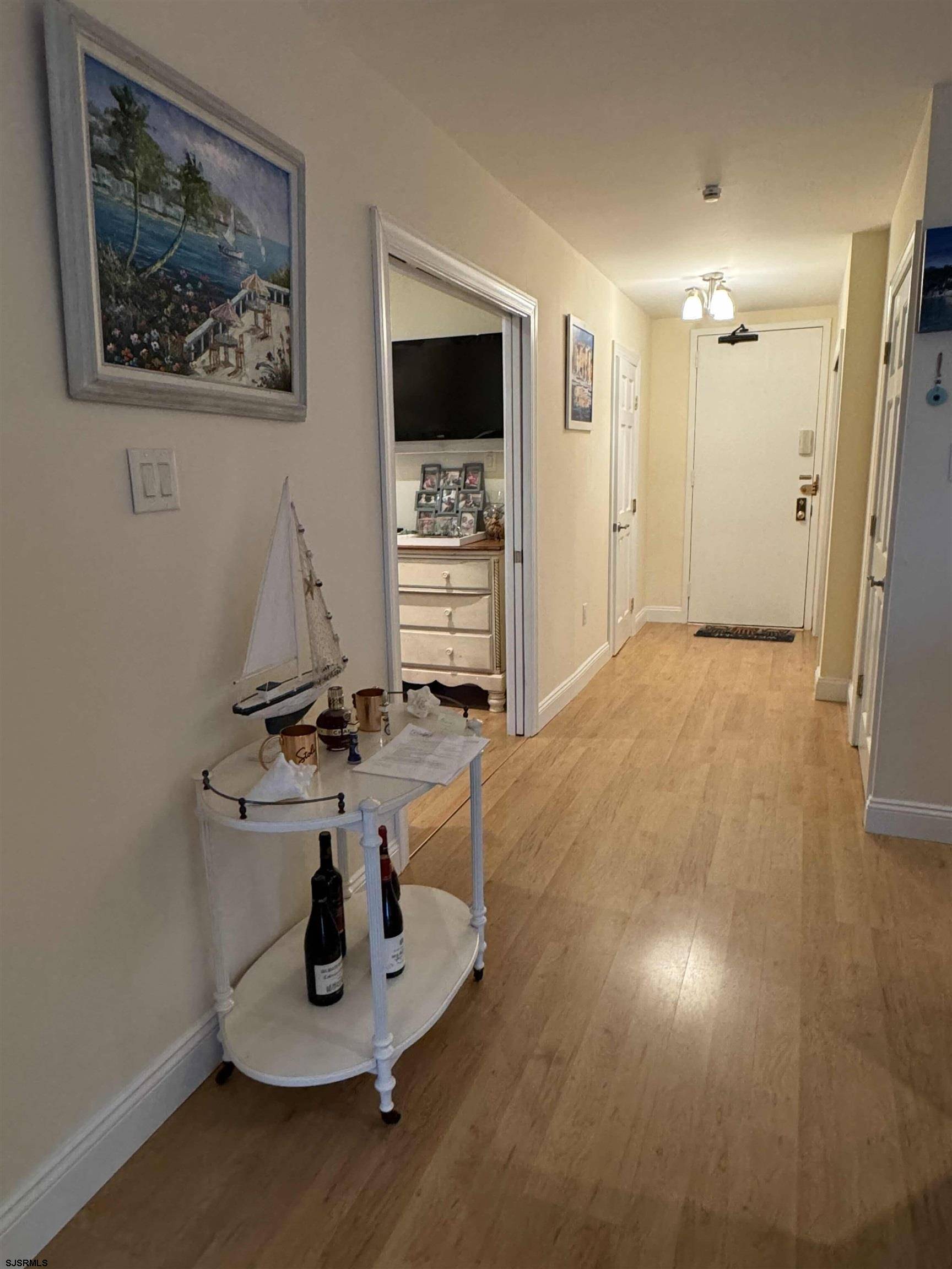 Ventnor, NJ 08406-0000,5000 Boardwalk #811 Ave