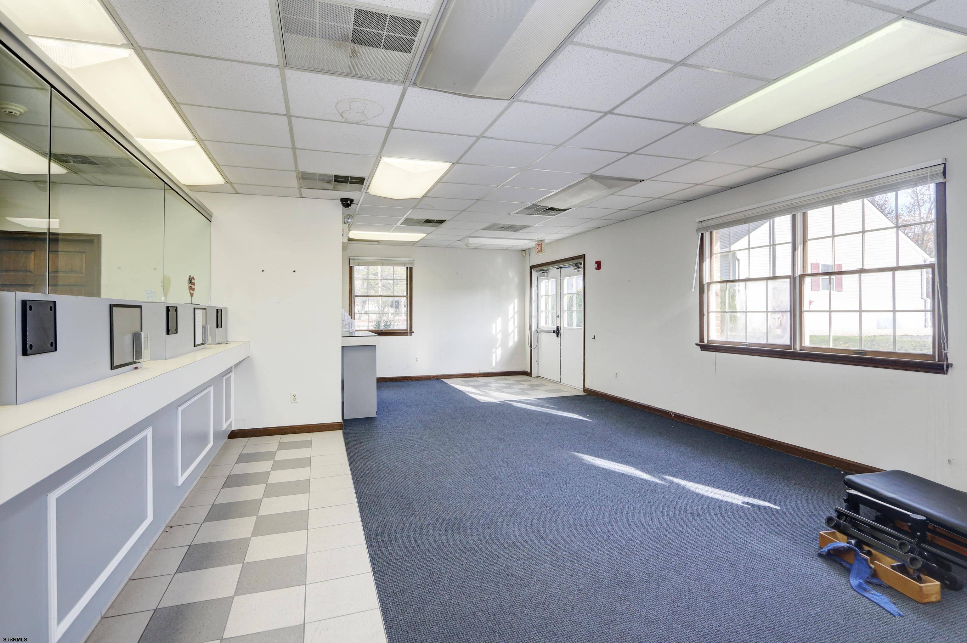 Absecon, NJ 08201,300 White Horse Pike