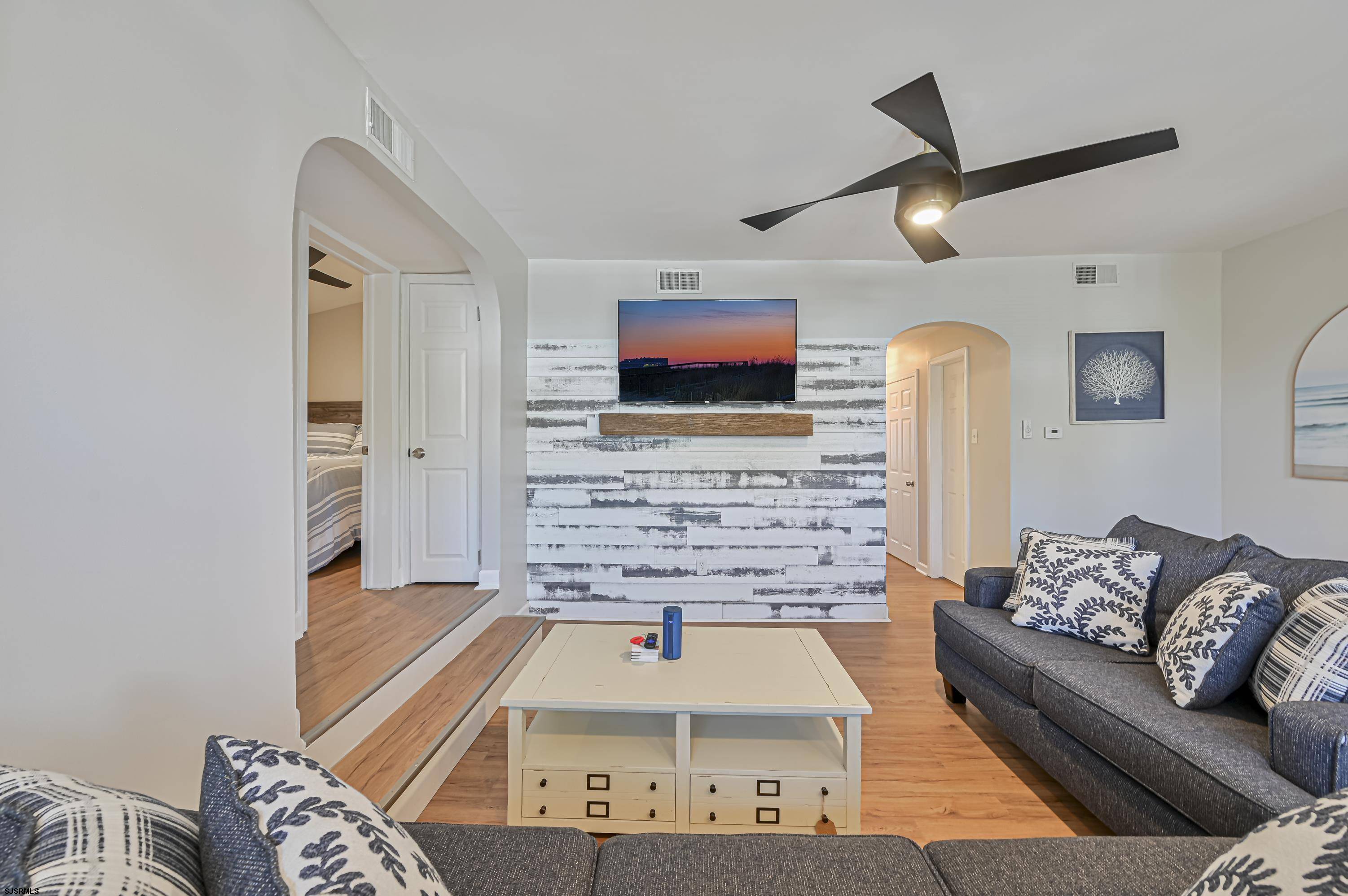 Ventnor, NJ 08406,14 S Jackson #1