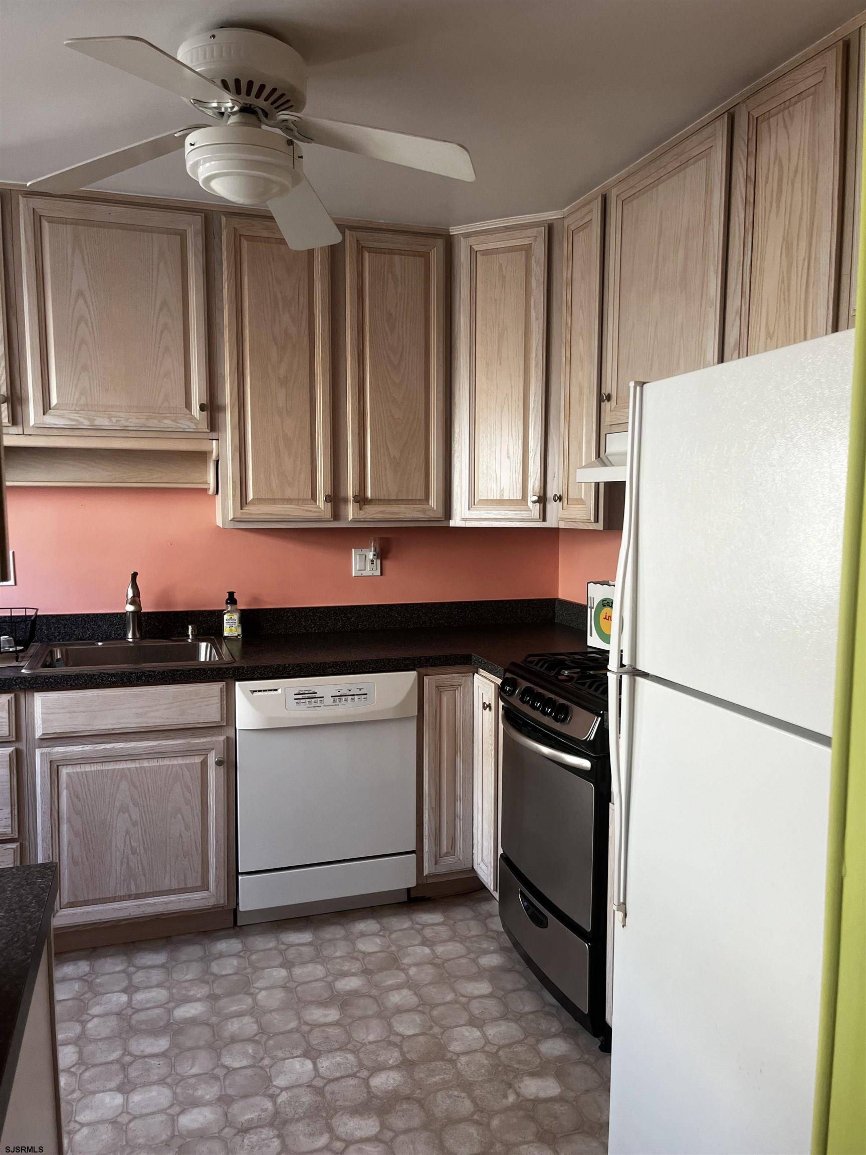 Margate, NJ 08402,34 N Essex Ave