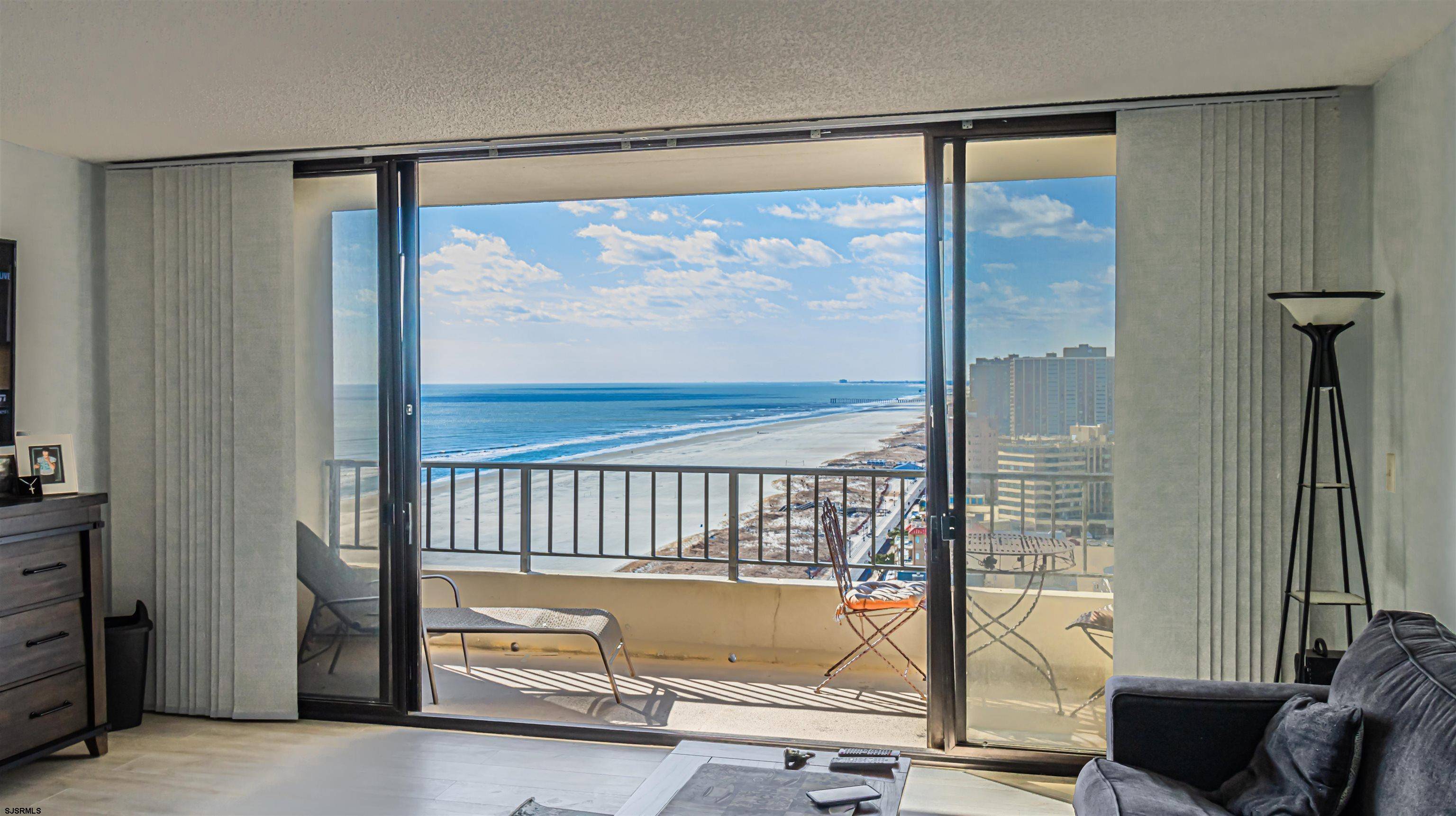 Atlantic City, NJ 08401,3851 Boardwalk #1806