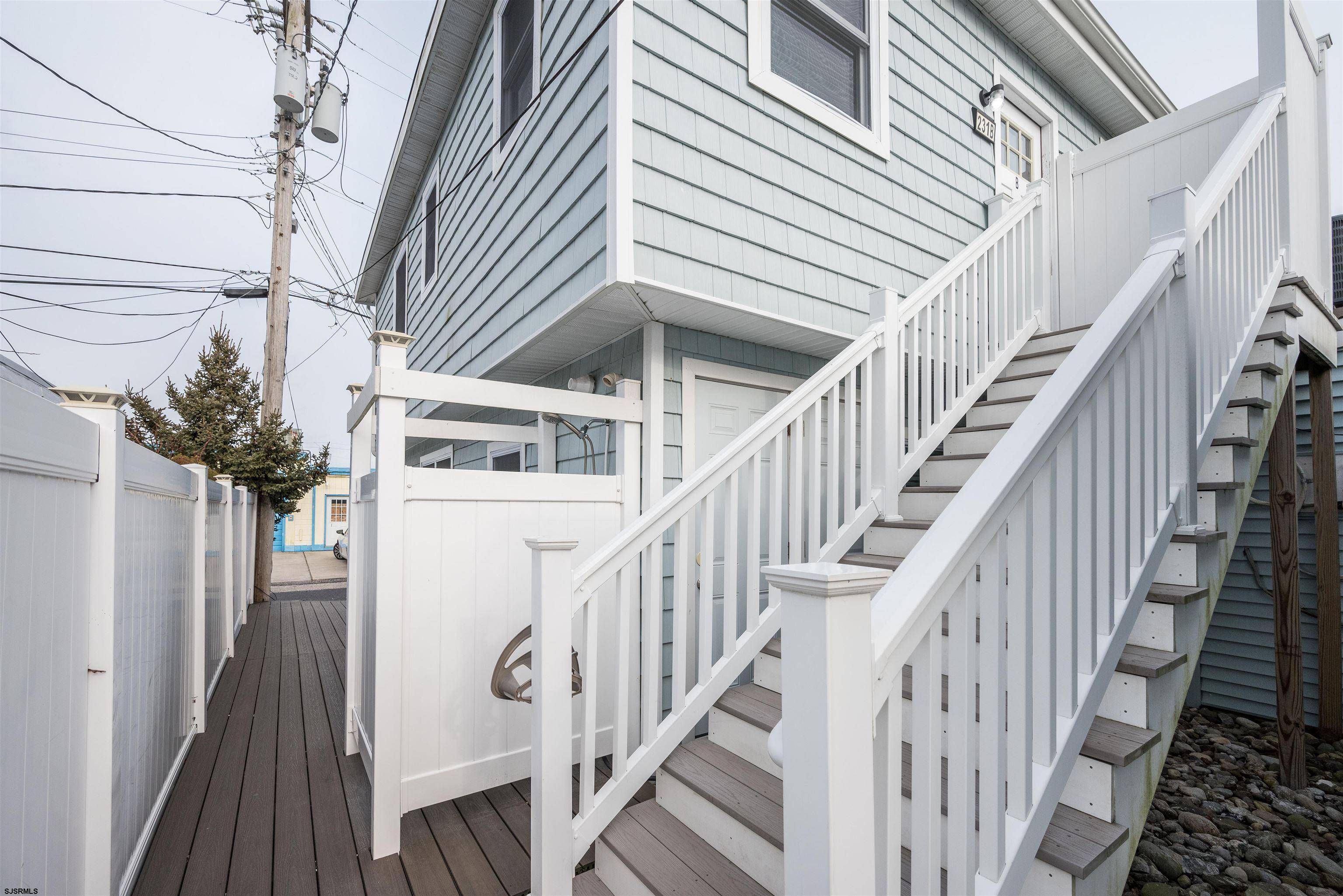 Brigantine, NJ 08203,231 33rd St S #B