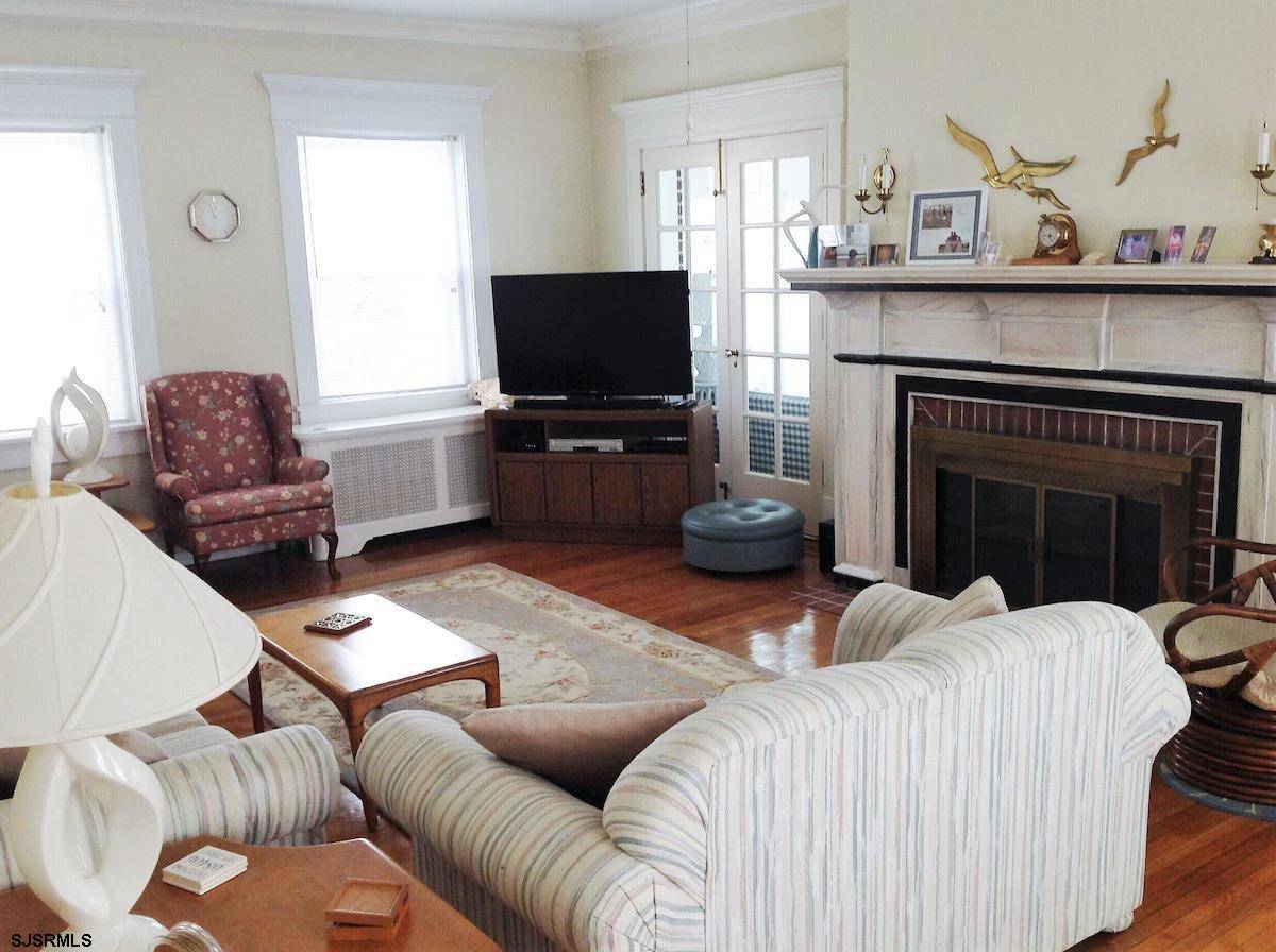 Ventnor, NJ 08406,12 S Dorset Ave