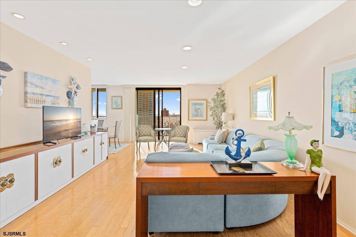 Ventnor, NJ 08406,5000 Boardwalk #601