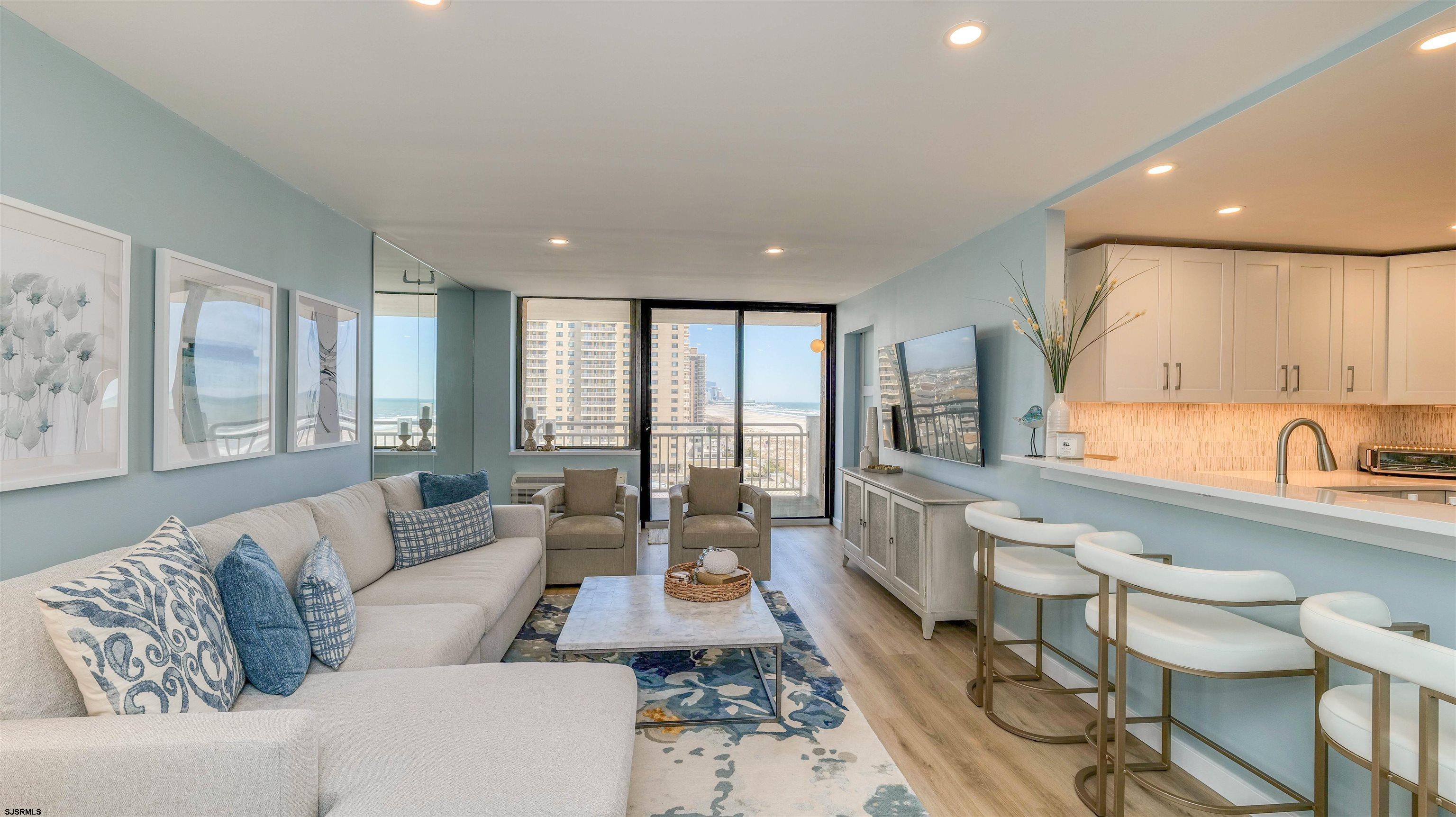 Ventnor, NJ 08406,5200 Boardwalk #10D