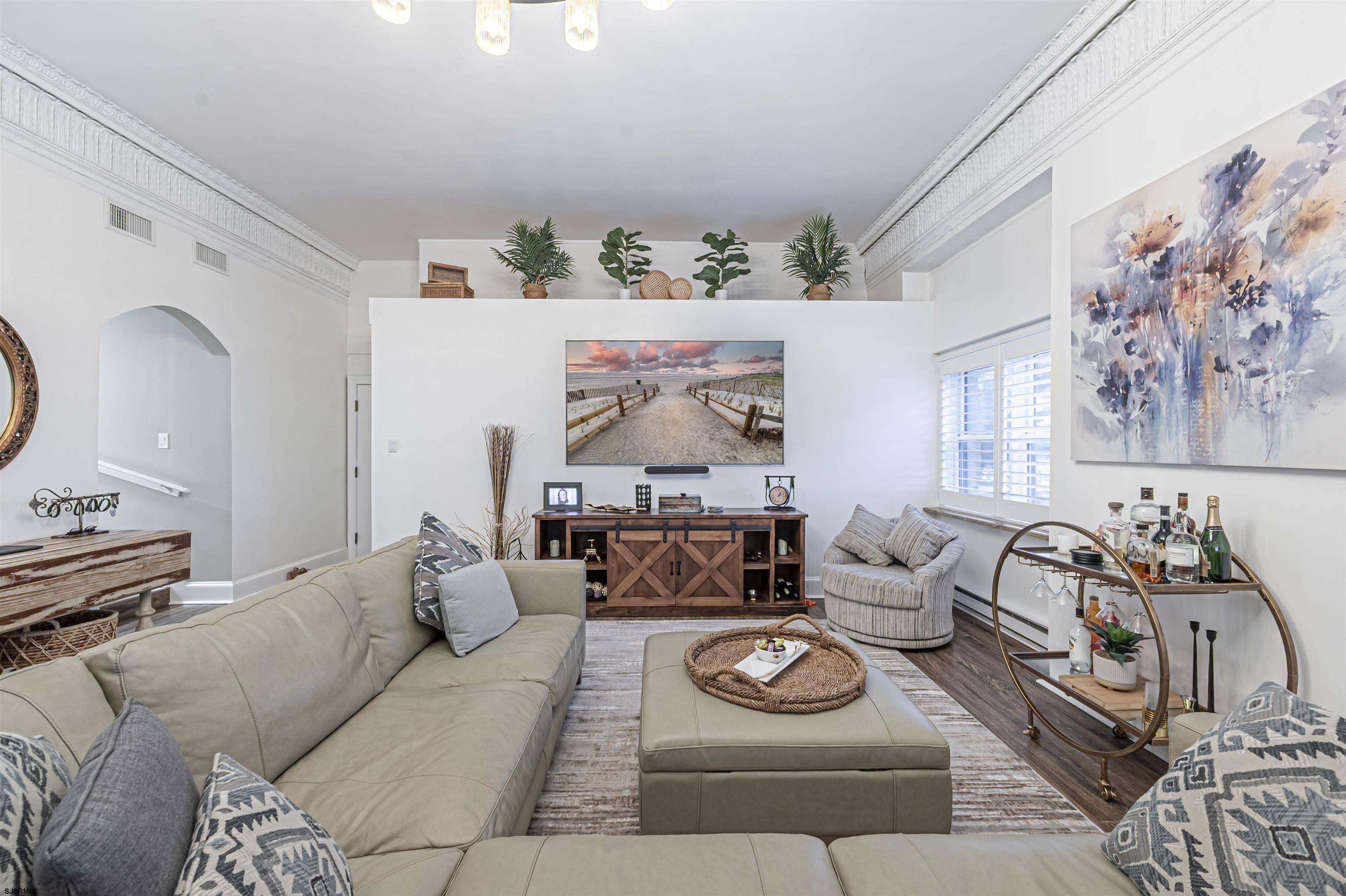 Ventnor, NJ 08406,112 S Oxford #103