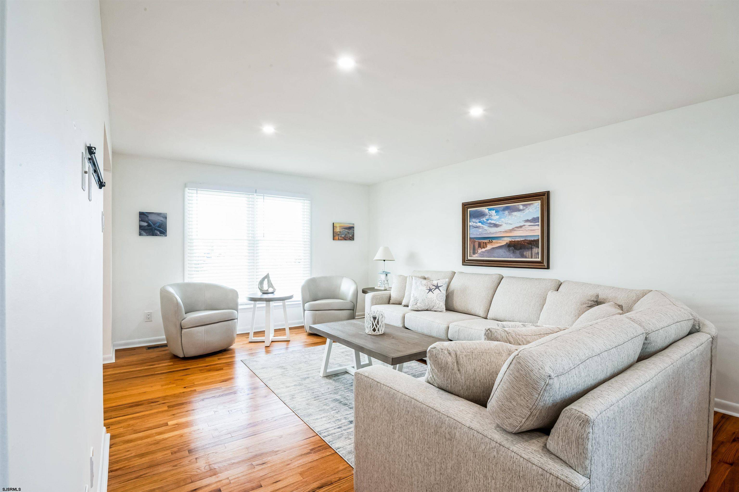 Longport, NJ 08403,3304 Monmouth Ave