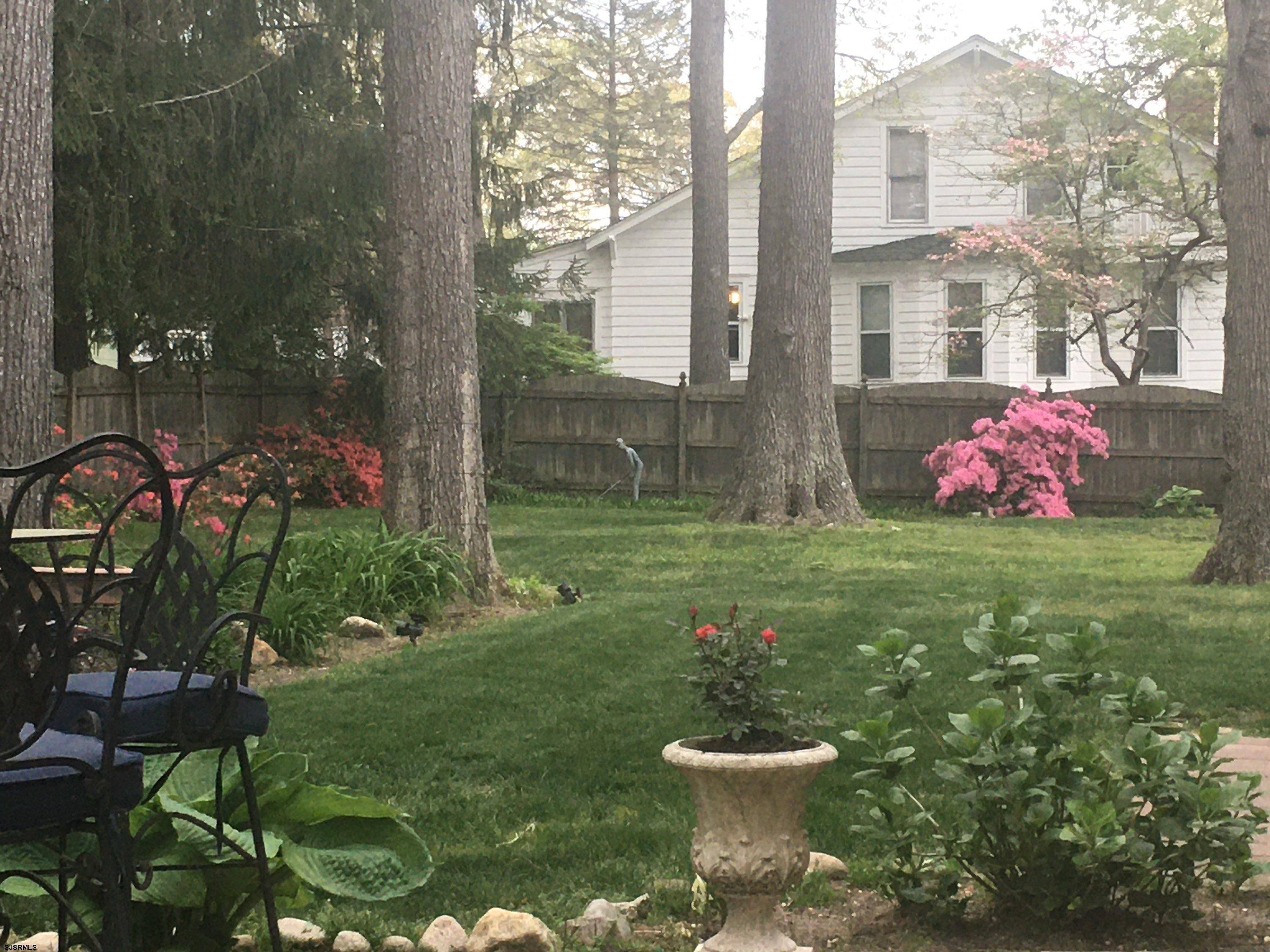 Linwood, NJ 08221,947 Oak Grove Ave