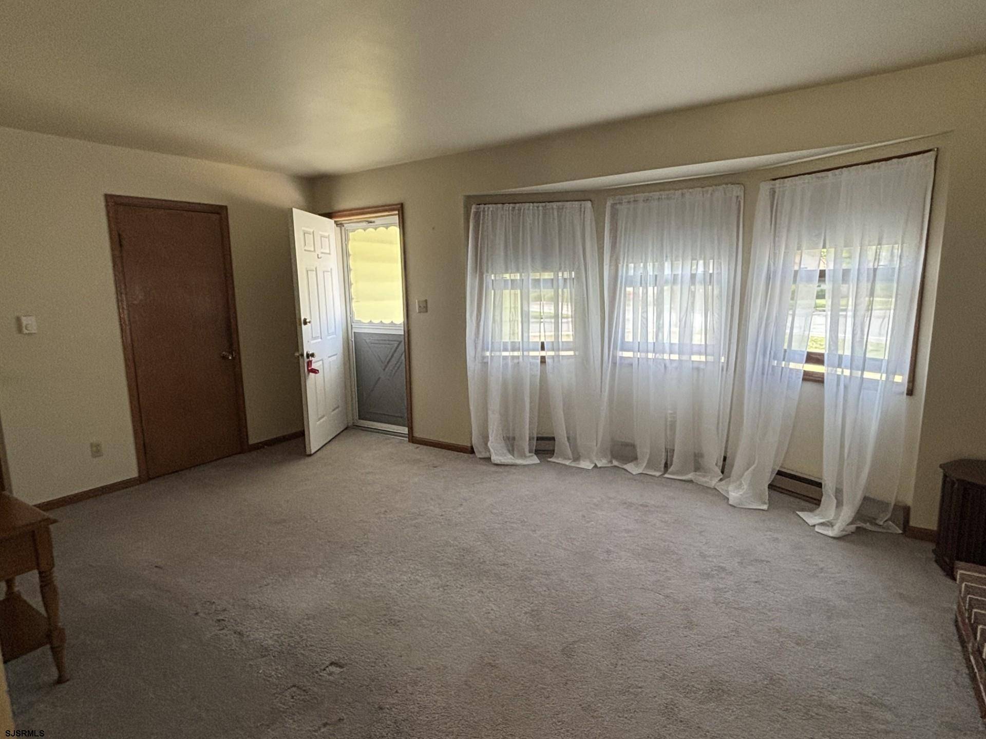 Upper Township, NJ 08230,35 Evergreen Dr.