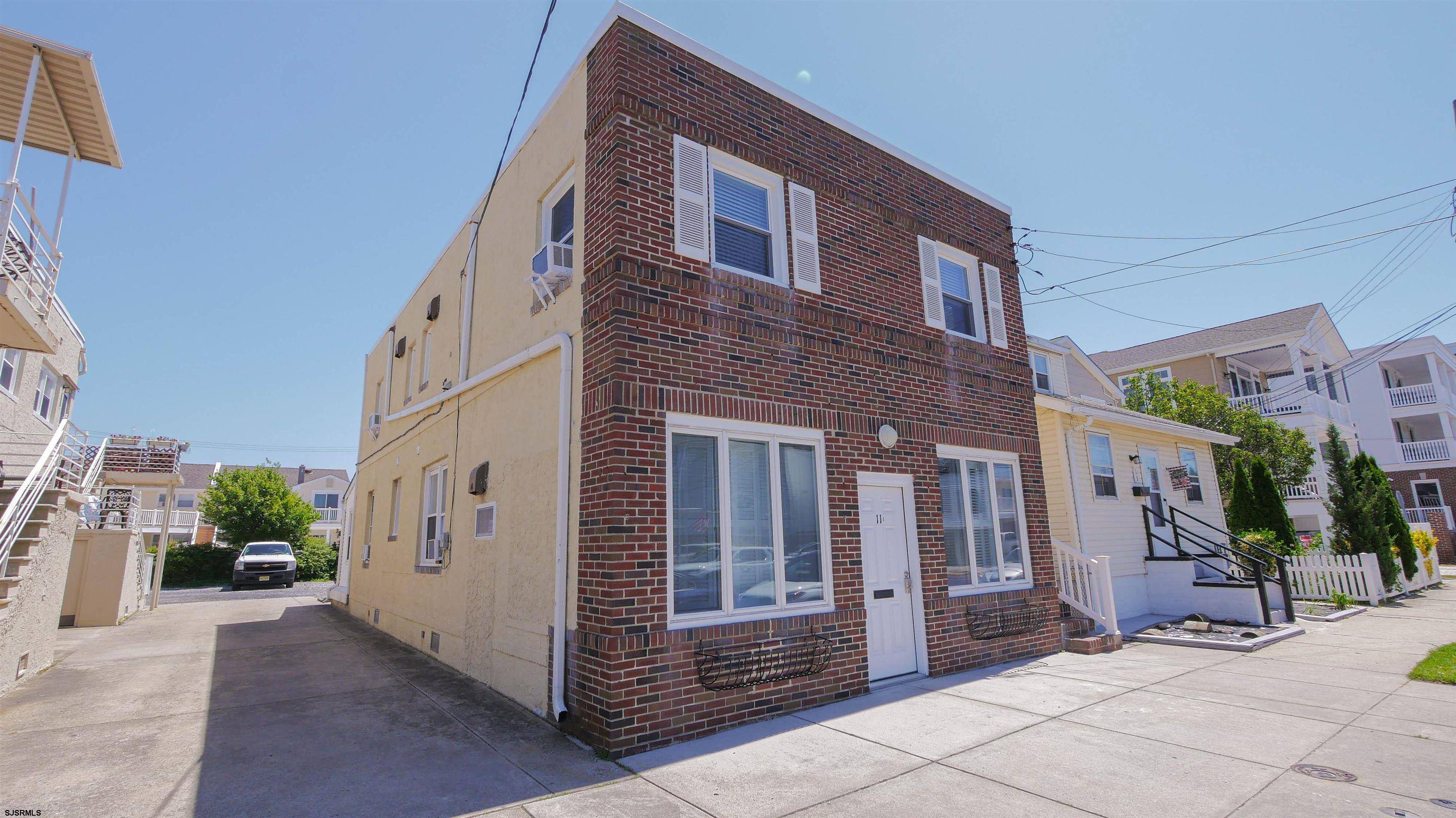 Margate, NJ 08402,11 S Washington Ave
