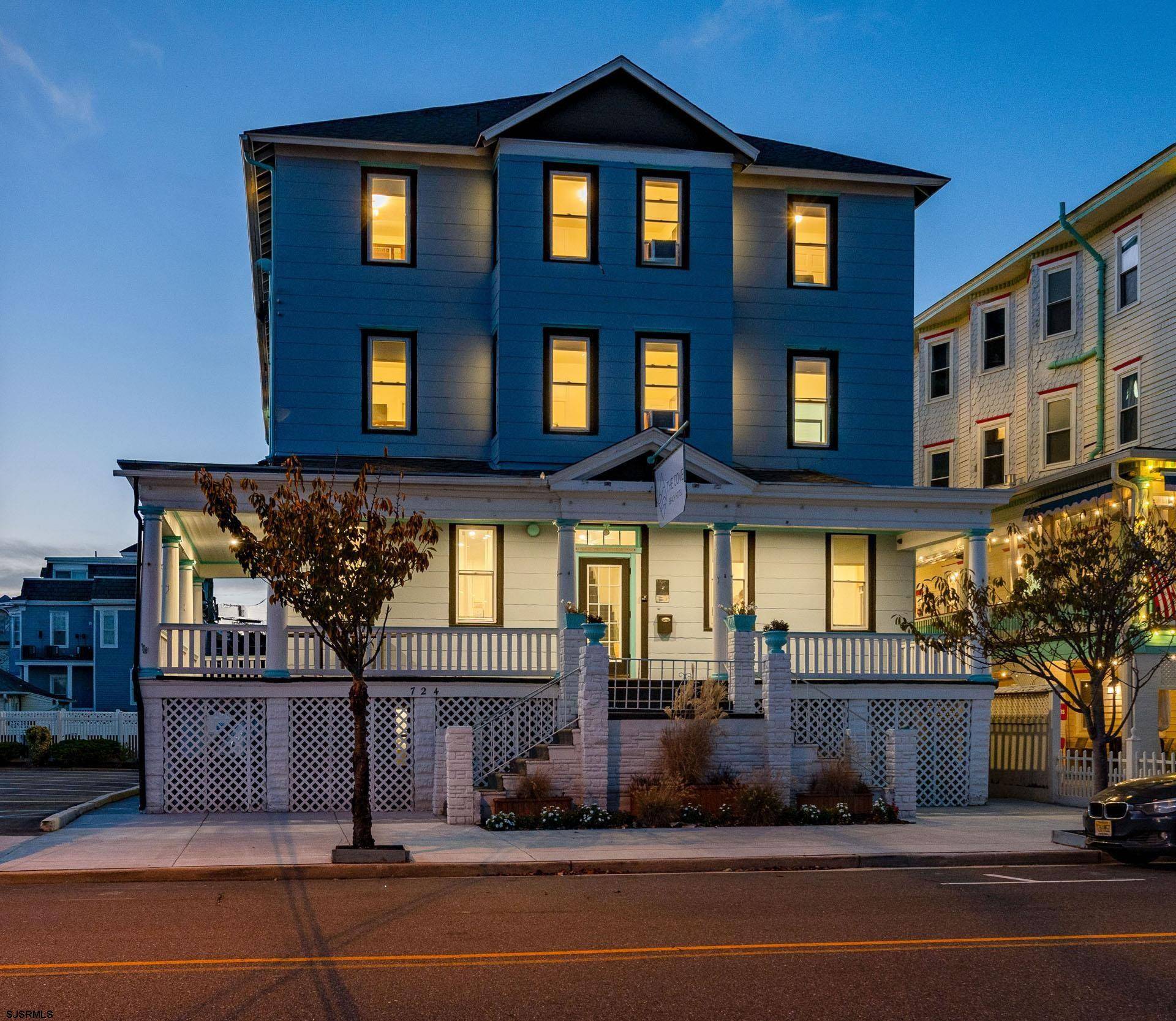 Ocean City, NJ 08226,726-730 Ocean Ave