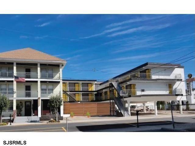 Wildwood, NJ 08260,313 E Glenwood #206